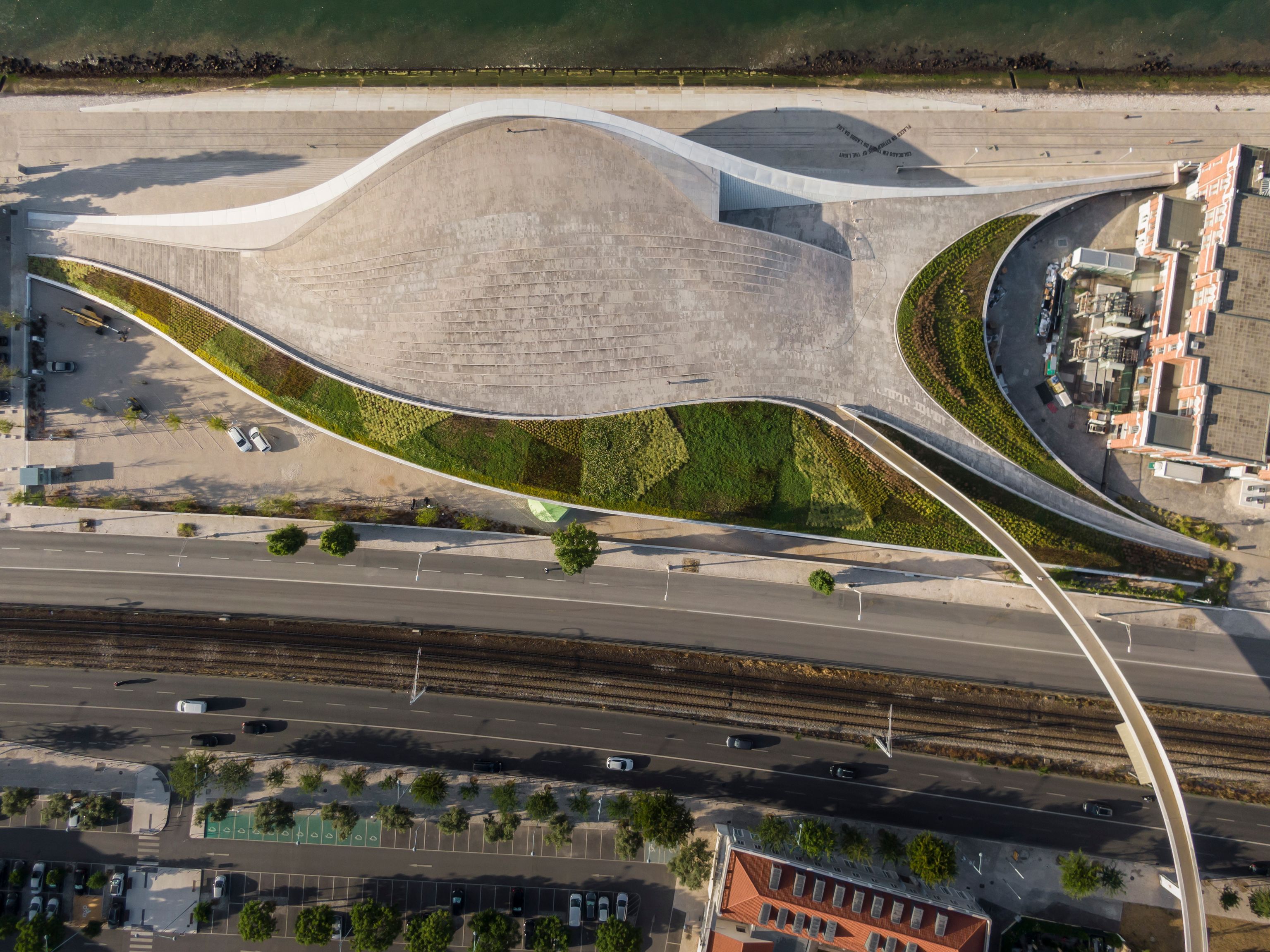 image-3e3577bd1174f94f56b2c7e651027f181bef11a6-3992x2992-jpg