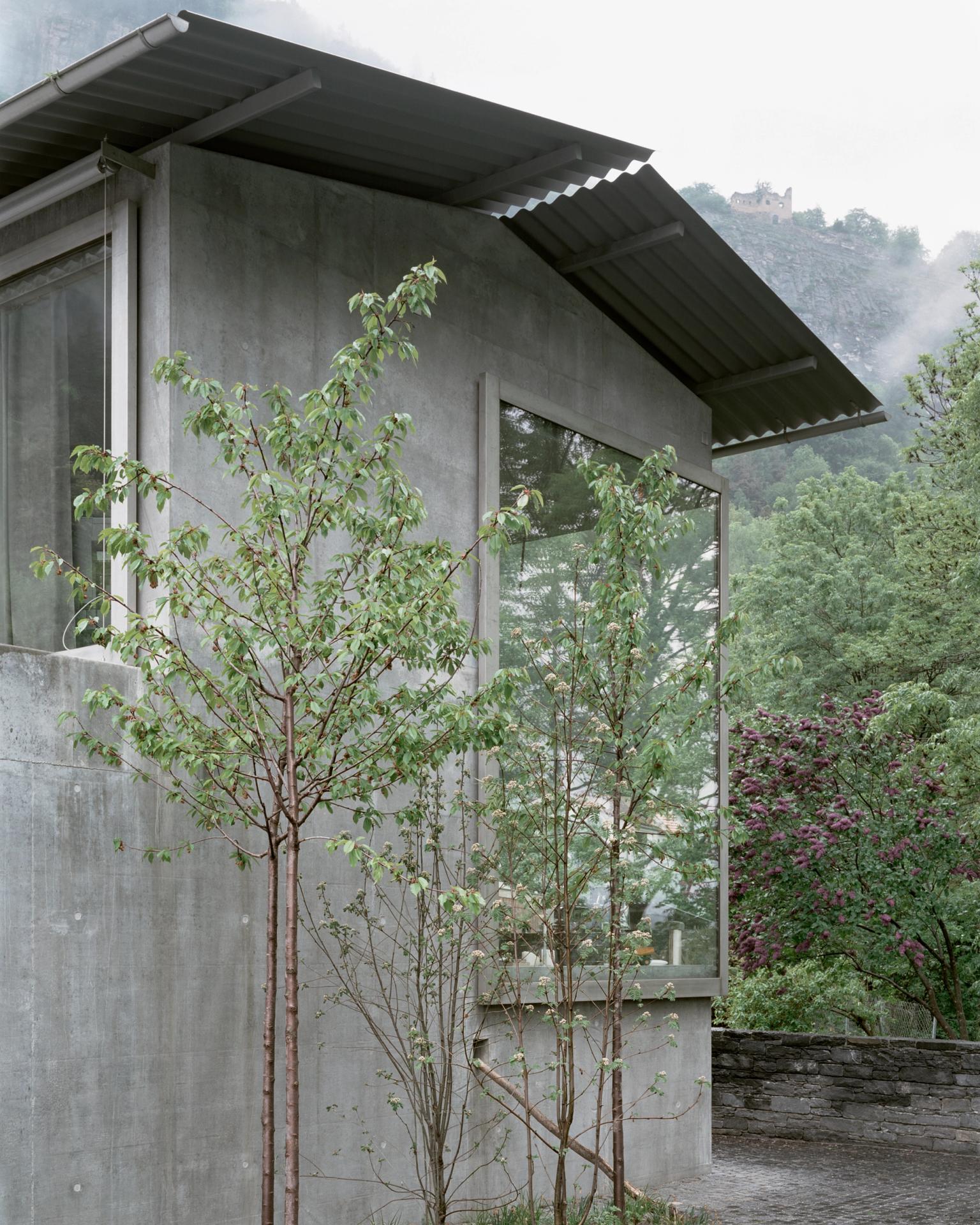 image-62ede4ca2c8169fab1bd72e3088453d44a768d4b-2400x3000-jpg