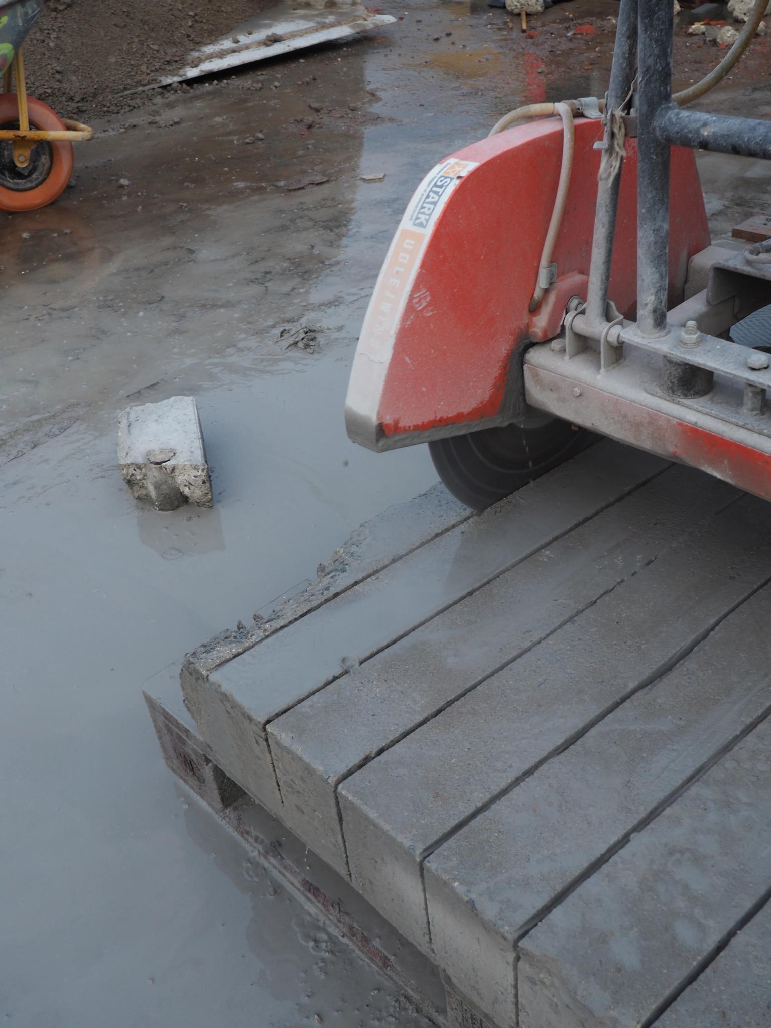 image-690987e2574d842511547a11374cf4d2782a0ea6-3456x4608-jpg