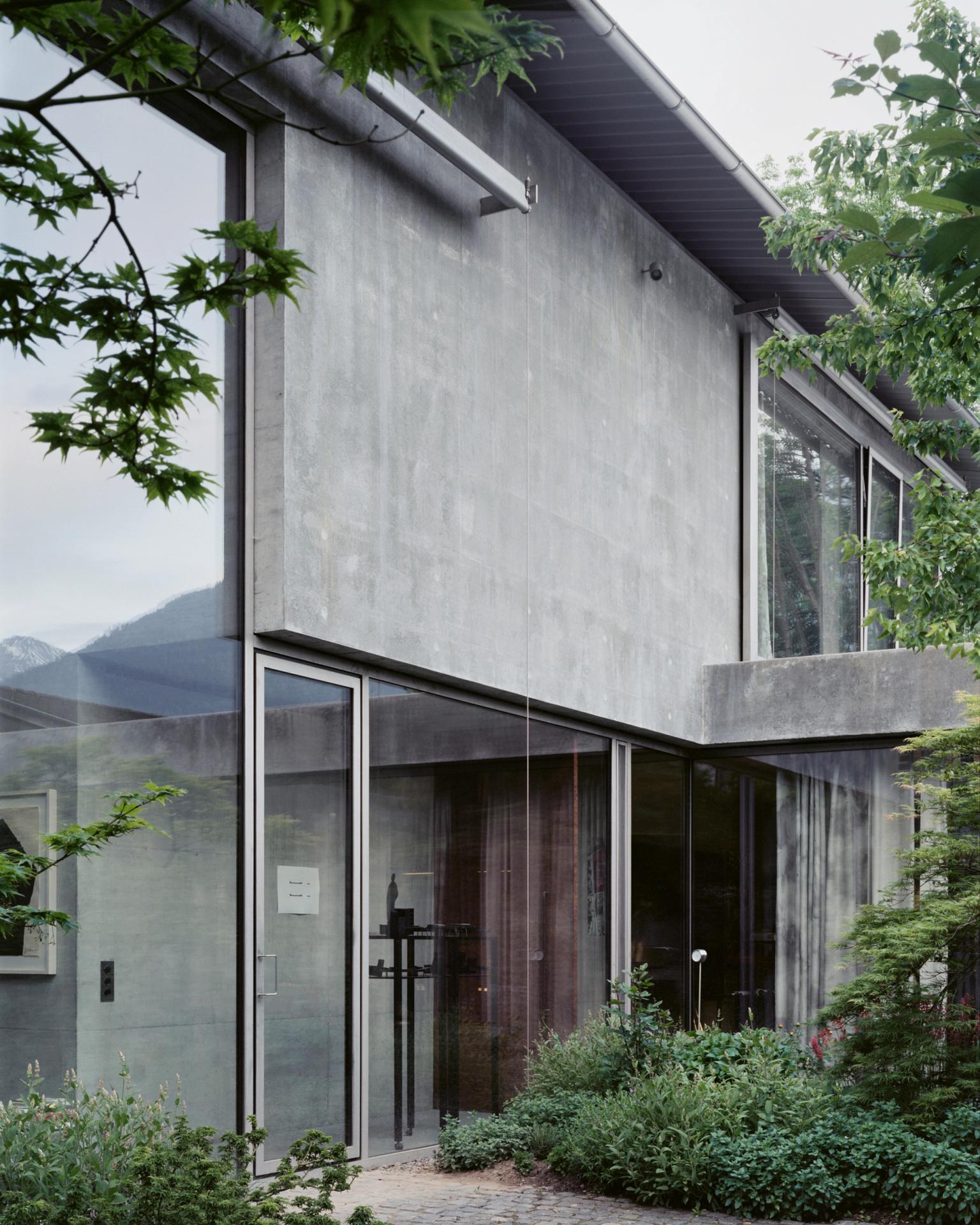 image-8262ca89b1119cae41c3d14629251ae0105bfe3e-2400x3000-jpg