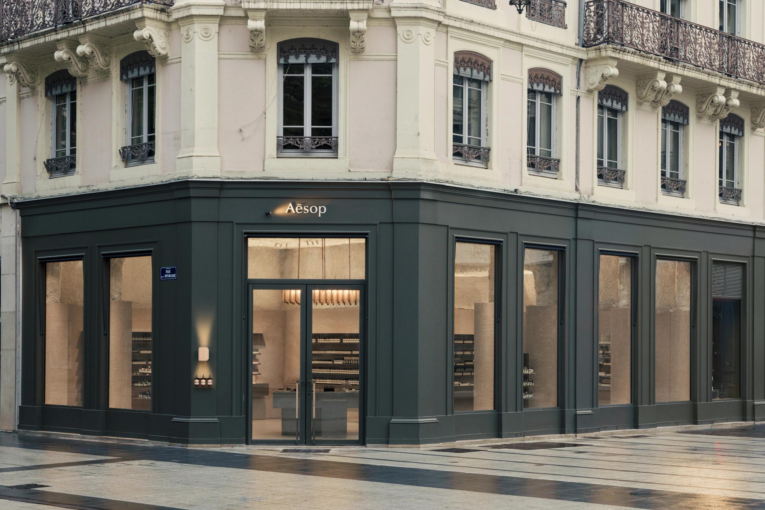 image-93370d94f3838b39958ea4a3777a08475af06073-7299x4866-jpg