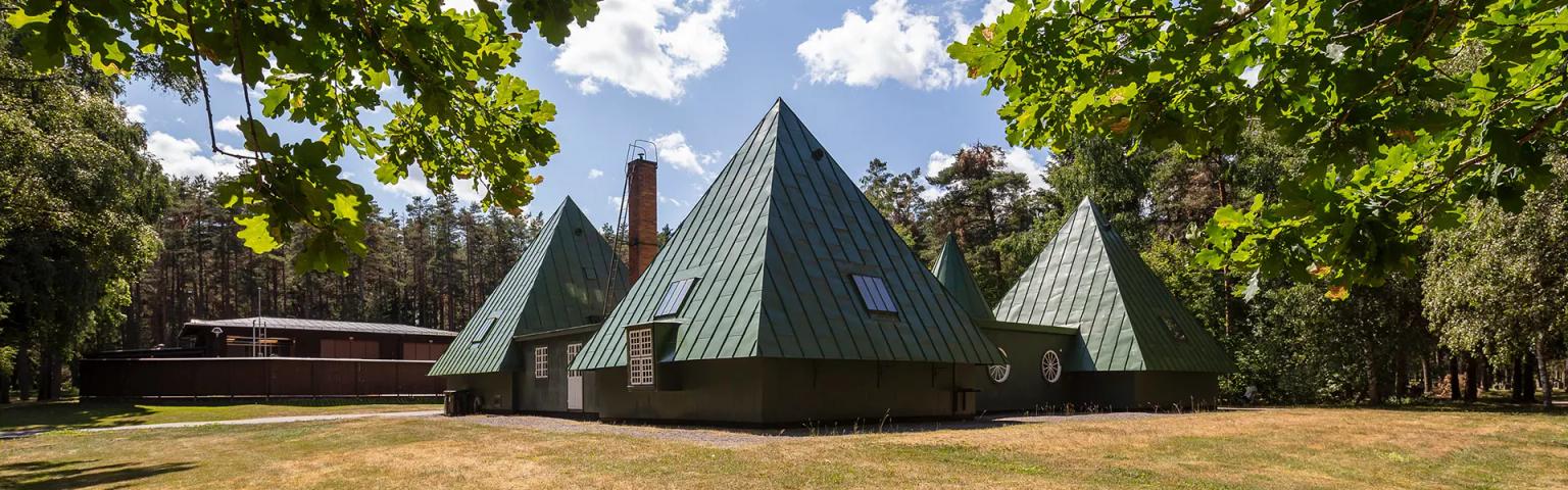 image-9cb66142a31c21efb92fd76ad623977ec5d15e65-1920x600-webp