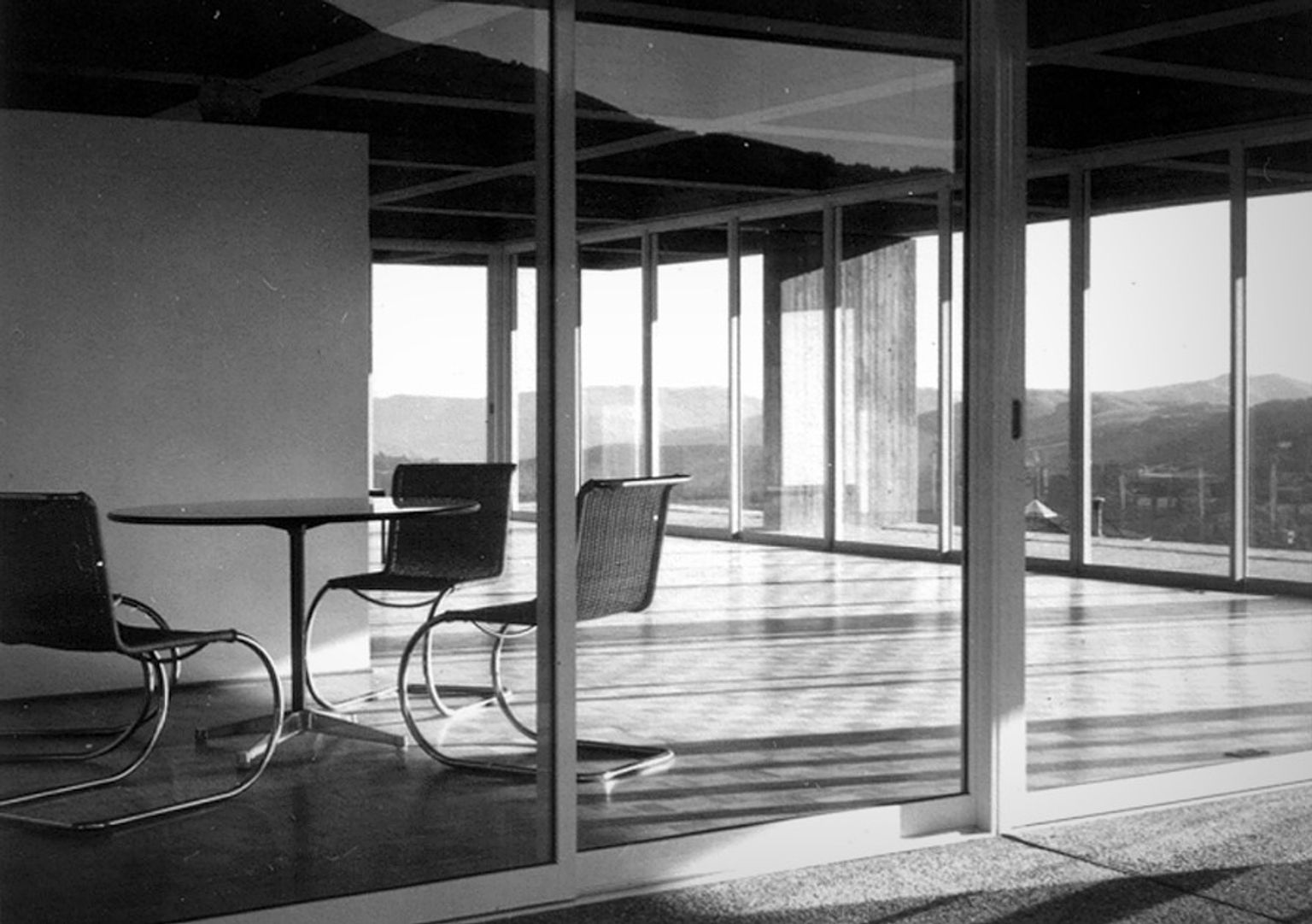 image-b1c1bb1a6d9a3f268946a1db84445d9af6c66c7c-893x629-jpg