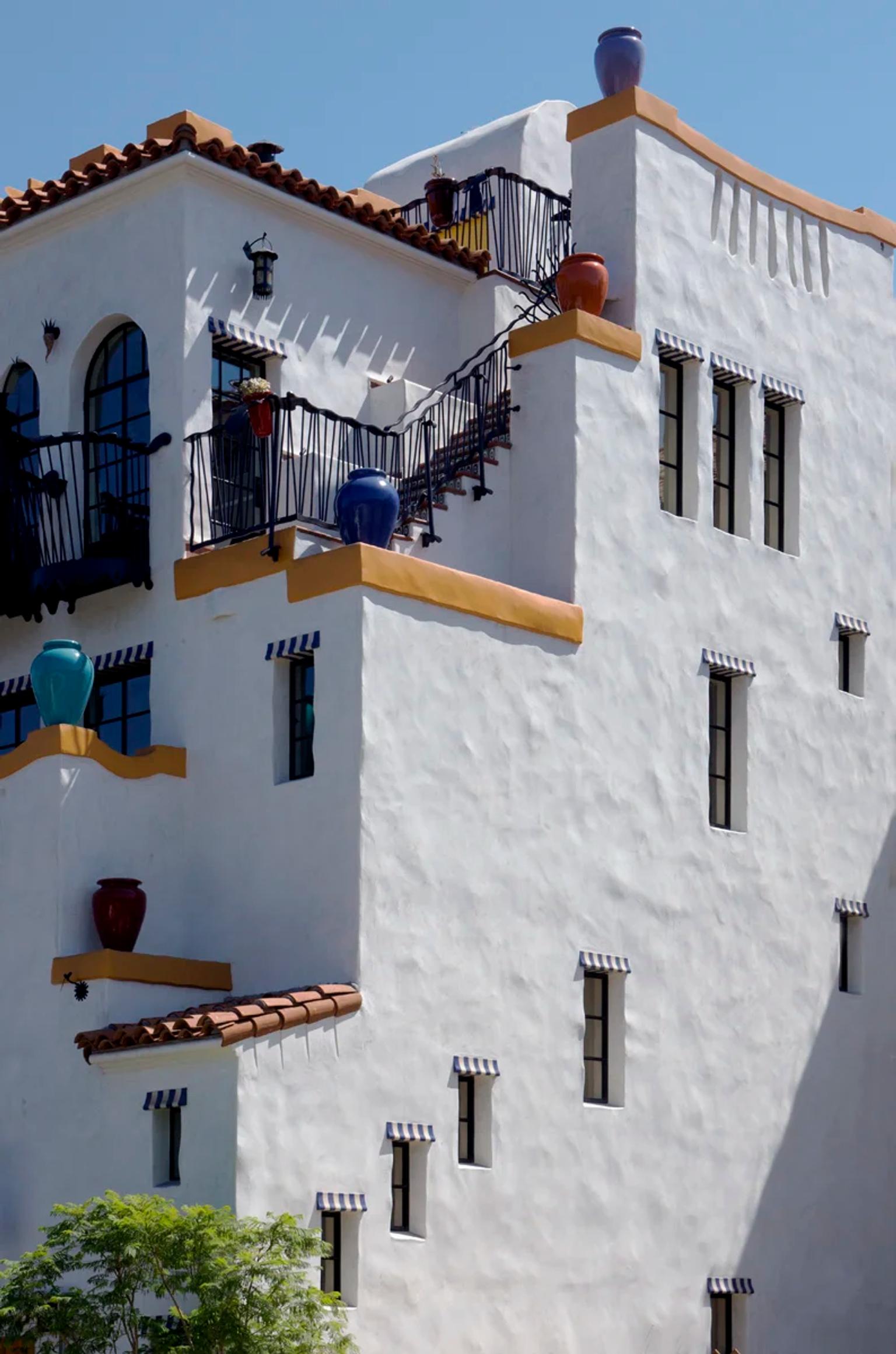 image-e0cd740ecd3989e4d7caf9ce50f45d53707a6b39-794x1200-webp