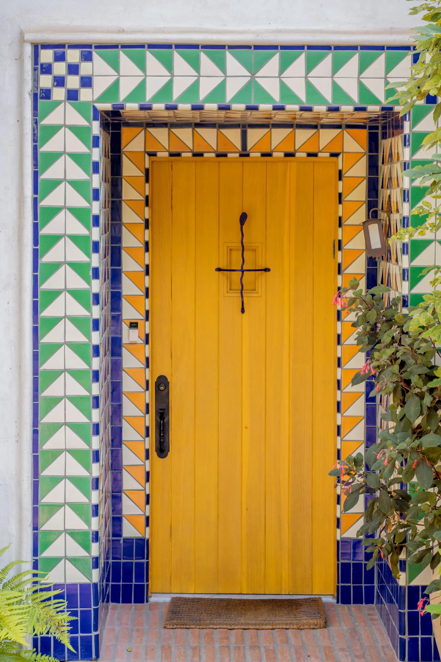 image-e1688d289ee46f34b09ed5b2070f1deead929703-1500x2250-webp