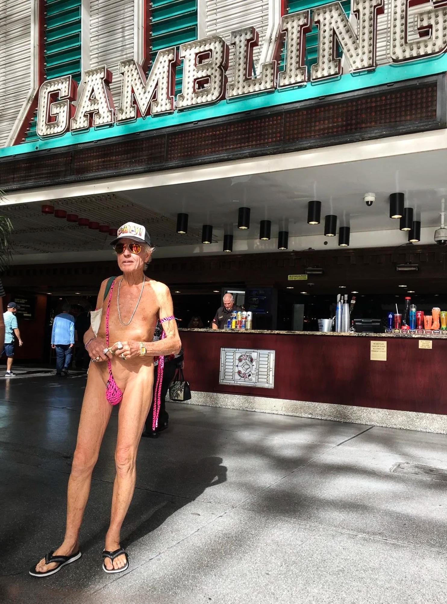 image-e17428a9576961745692659cd4b6e8ef11bae4e6-1125x1466-webp