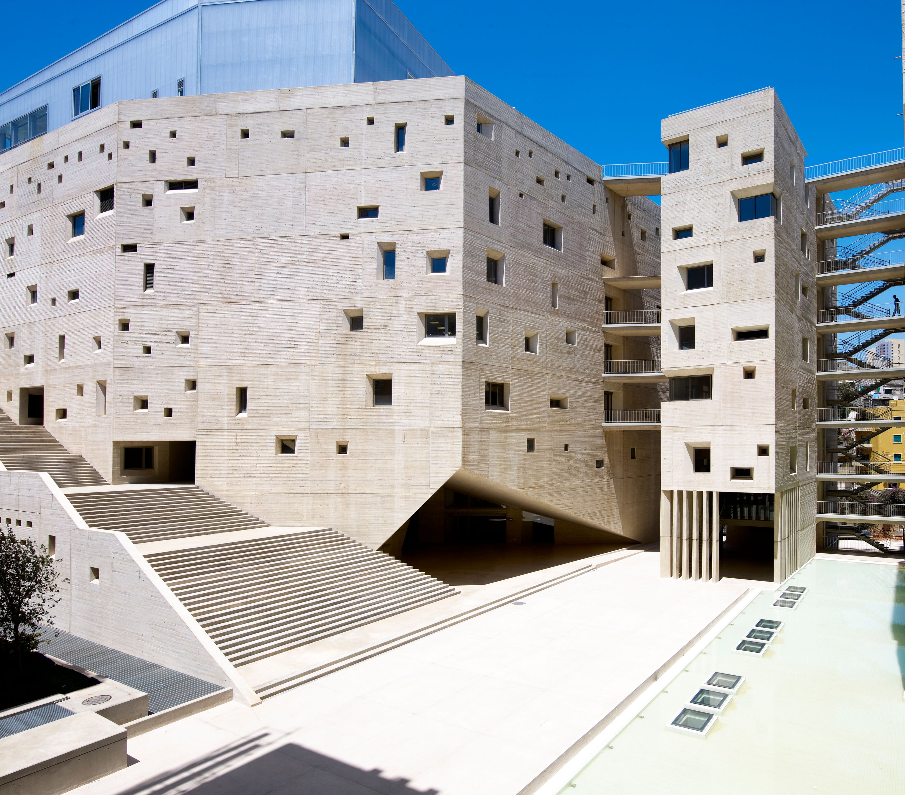 image-e358df3beb220df2daac87506a0043f15461ae06-3543x3110-jpg