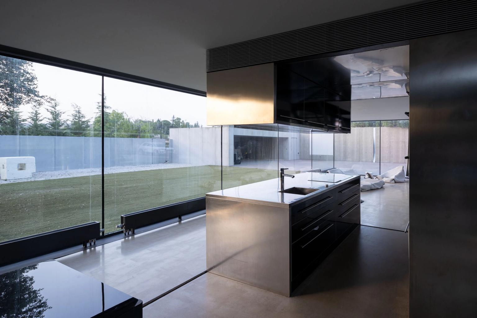 image-fba04a35c2ee35db3bc9f7557187590fb8f9b10e-2200x1467-jpg