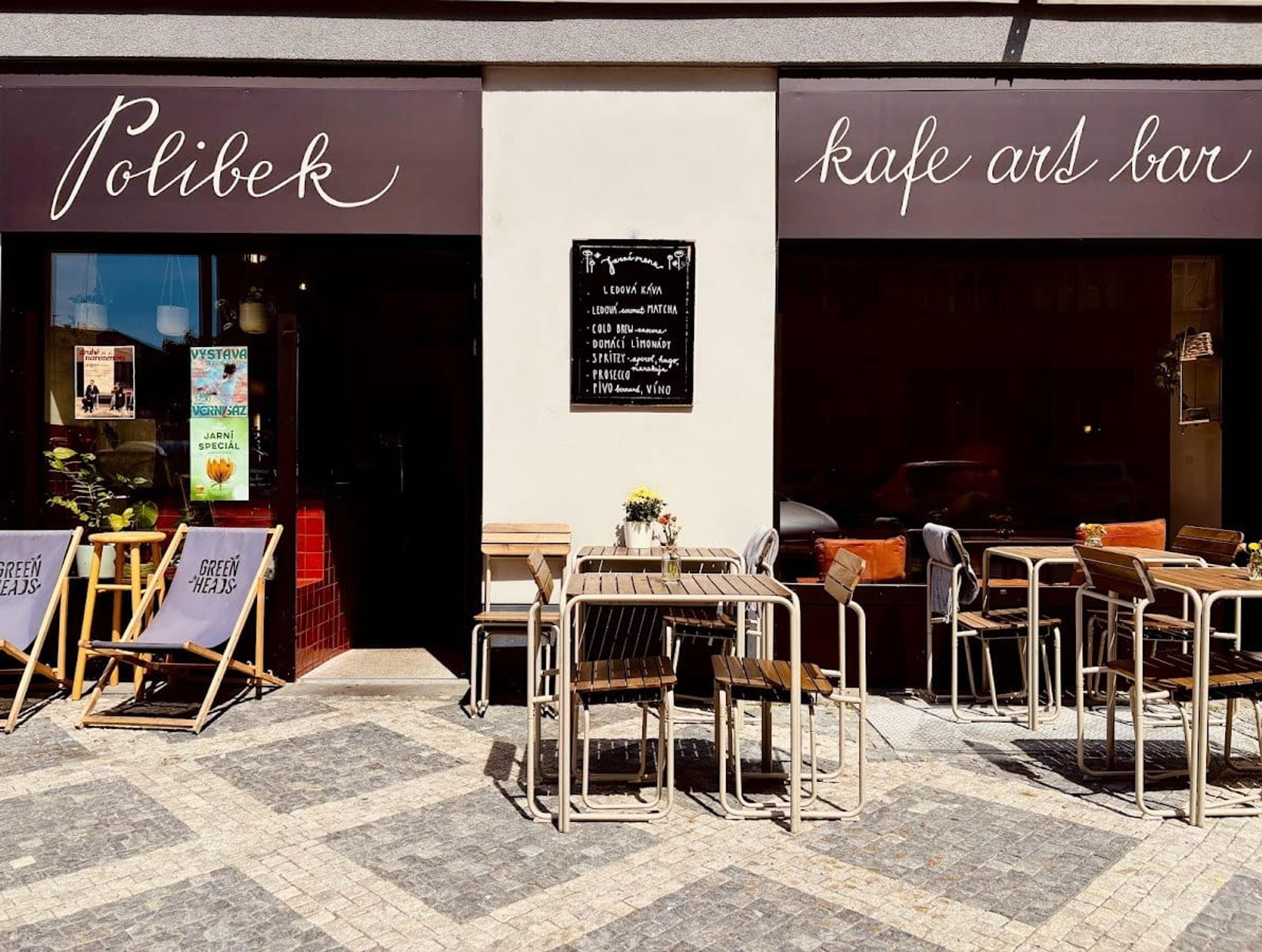 Polibek kafe art bar