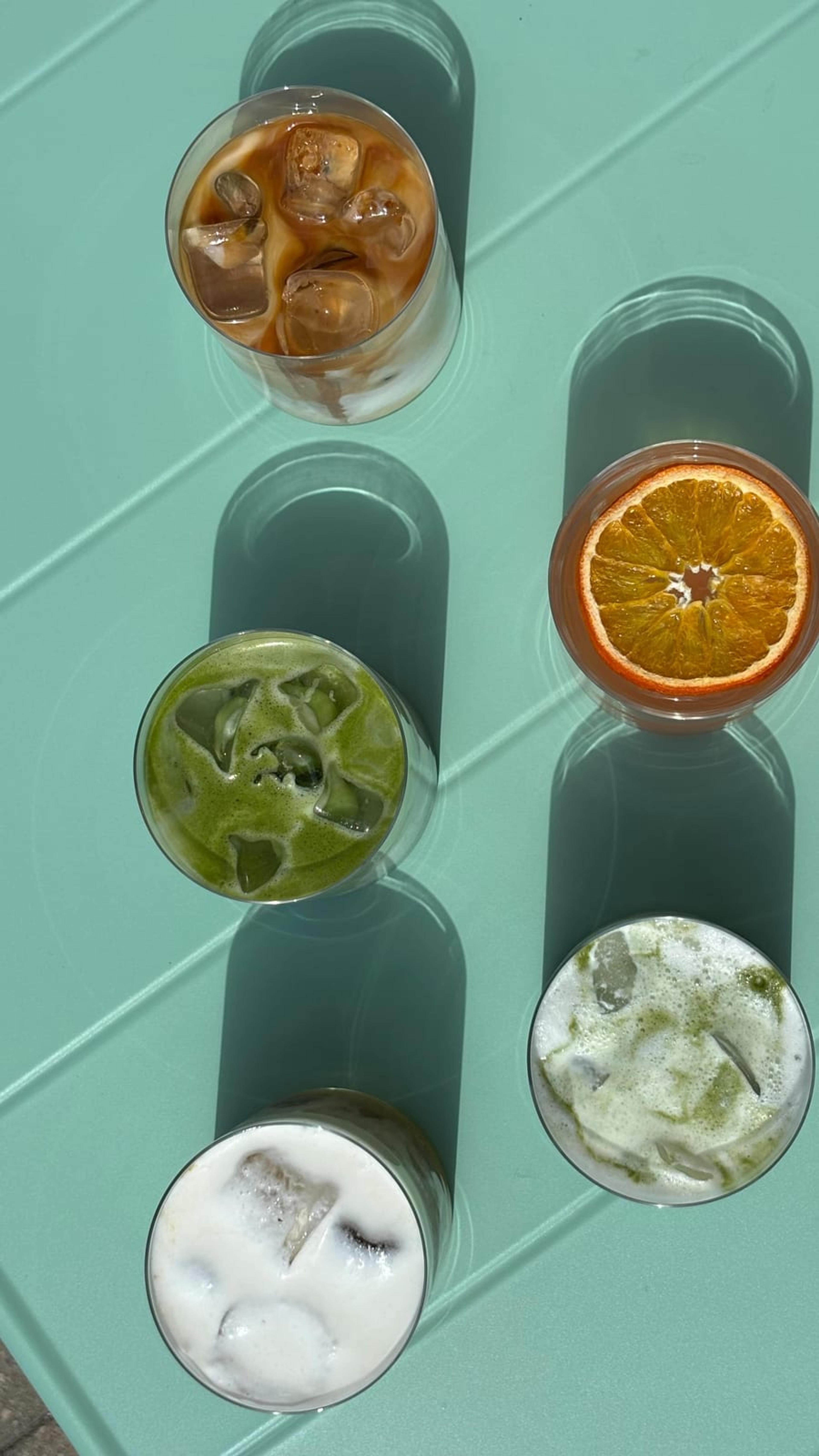 MOJI café - photo 1