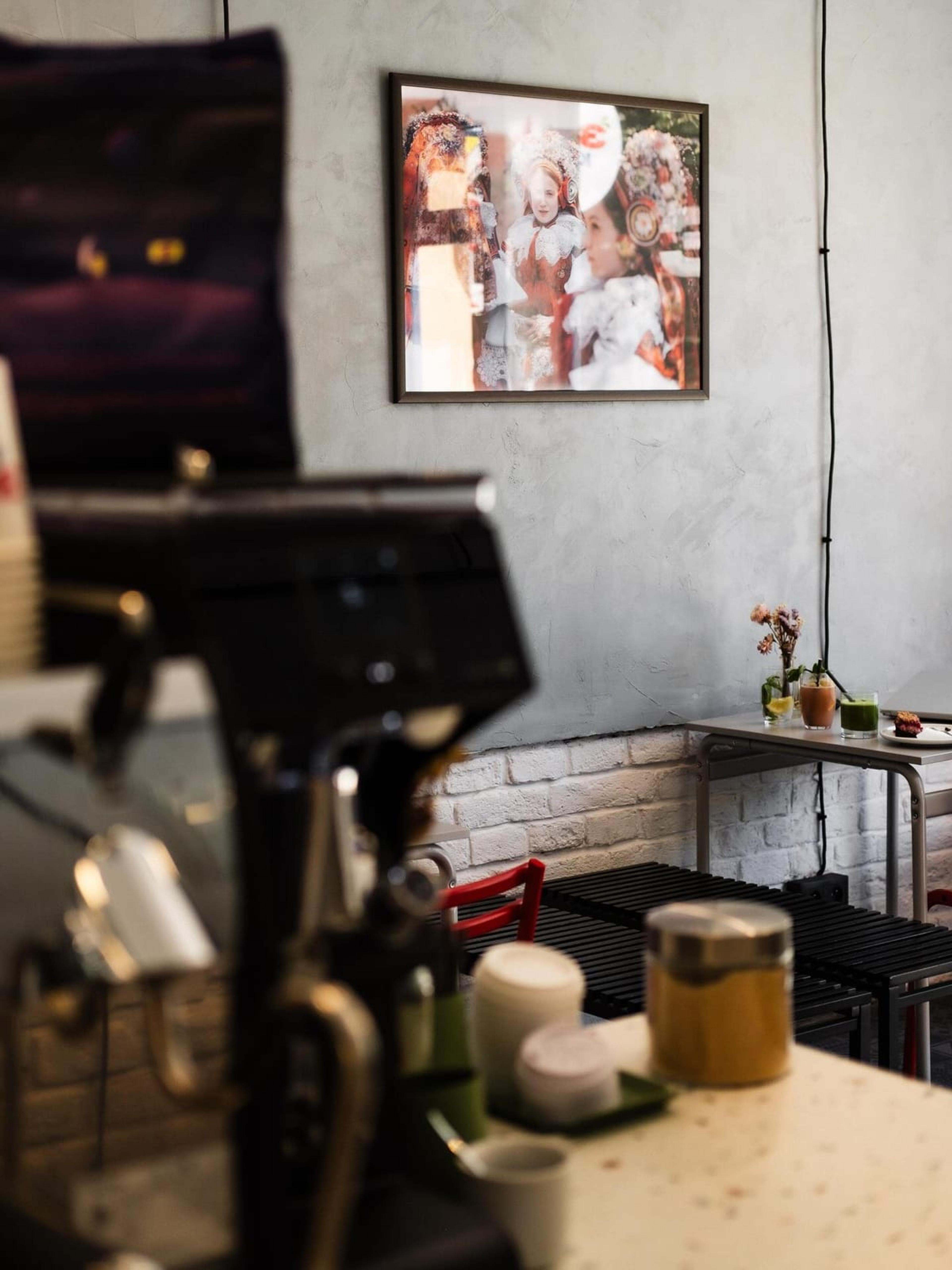 300km coffee and bakery - photo 2