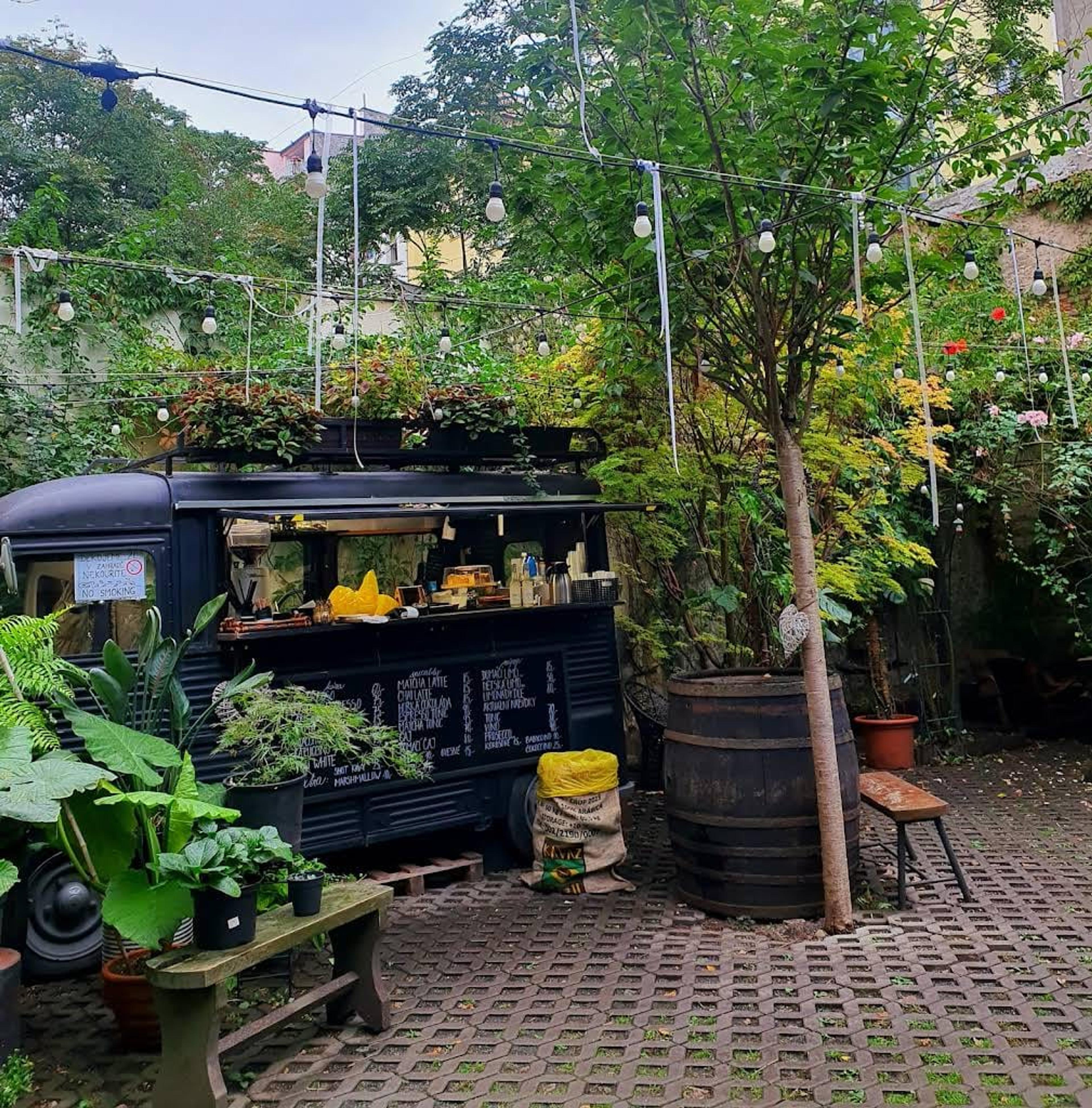 Botanica Coffee Truck - photo 1