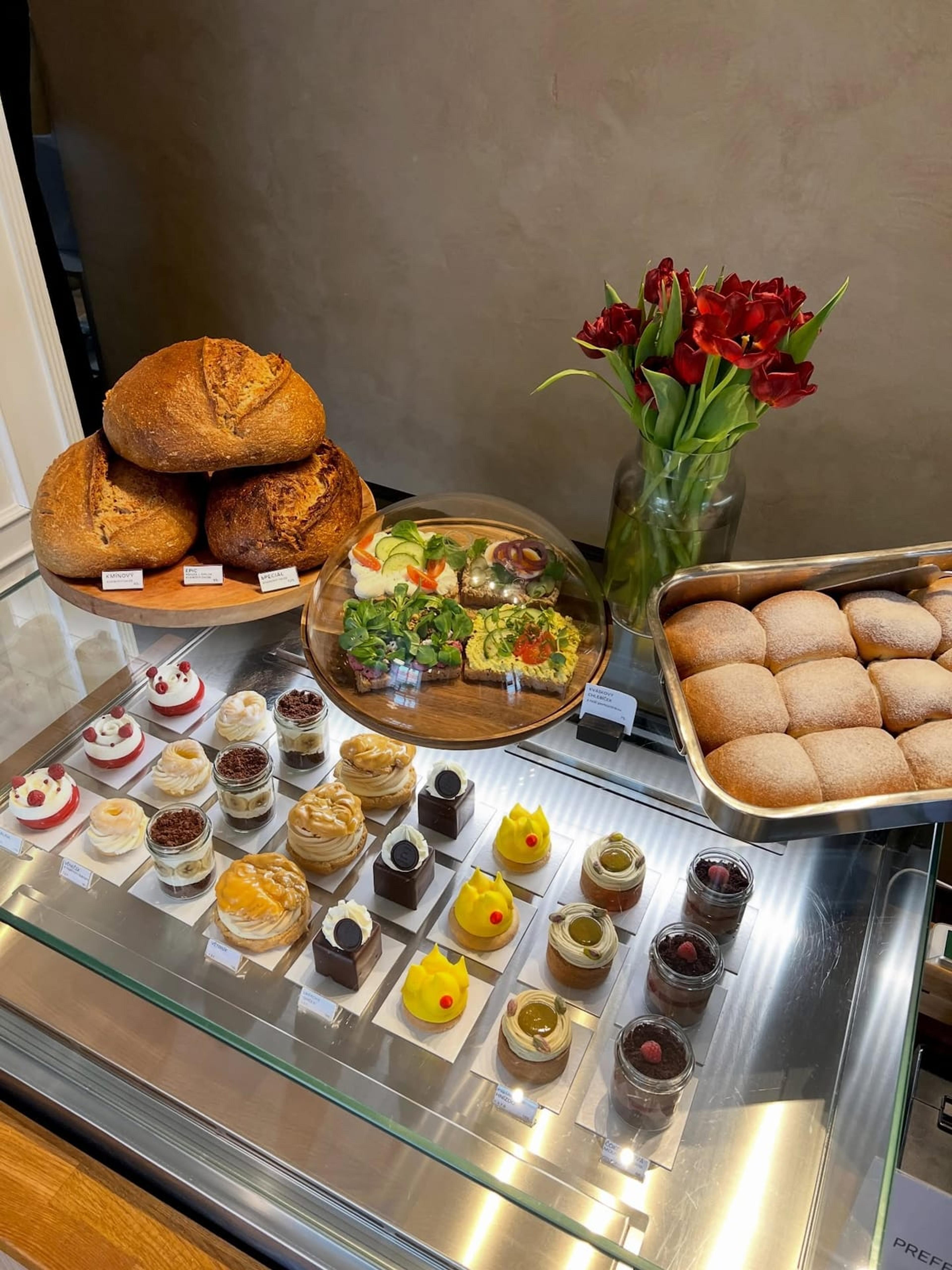 Epifany Patisserie - photo 2