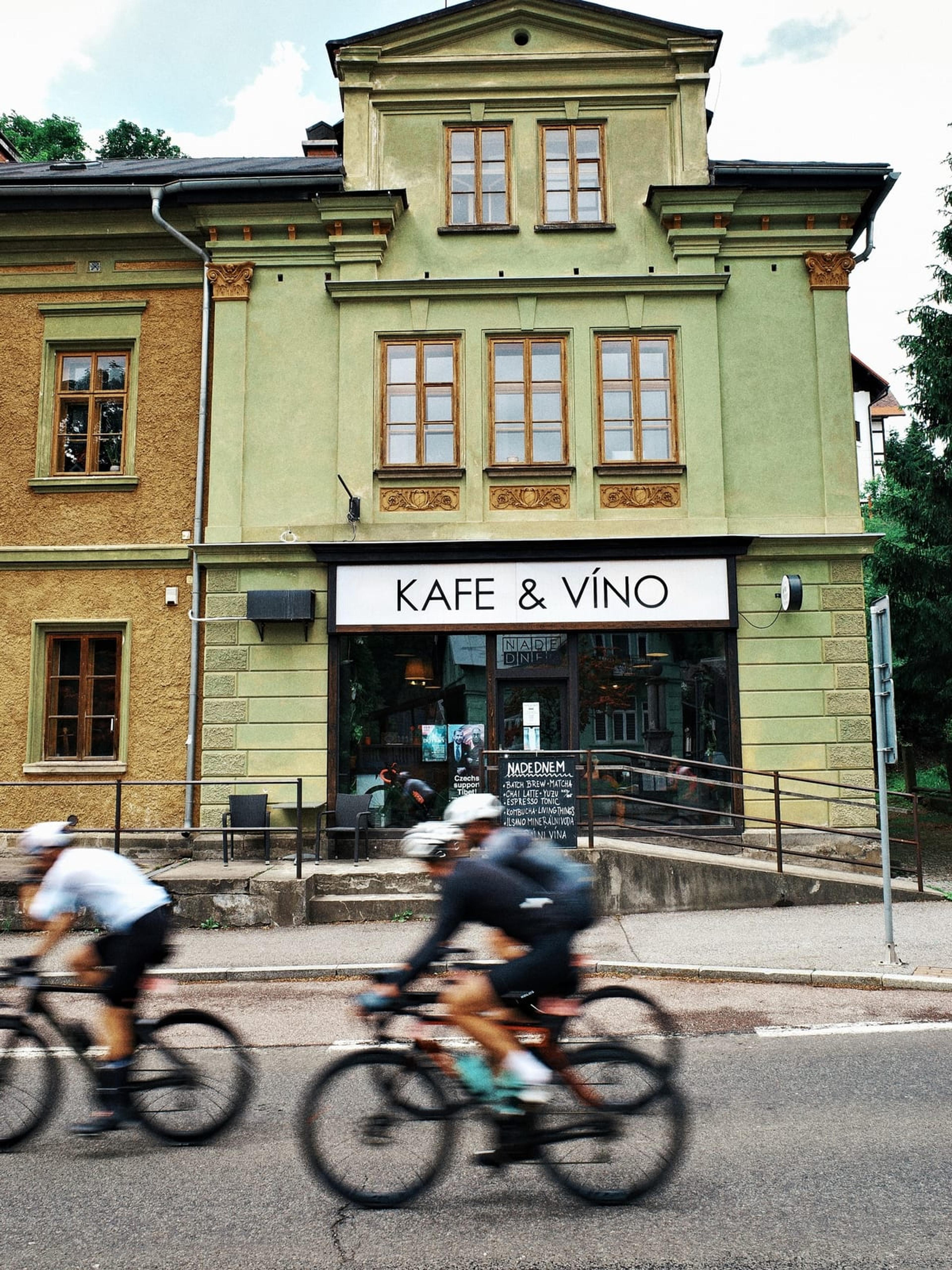 KAFE & VÍNO Nade Dnem - photo 3