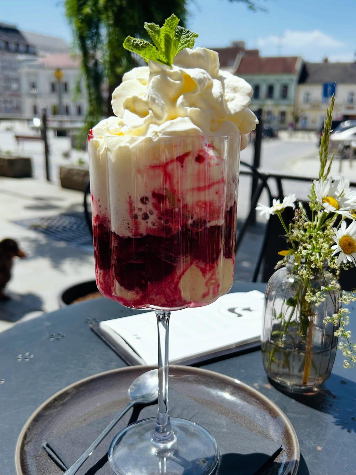 VeCafe & Sweet - photo 1