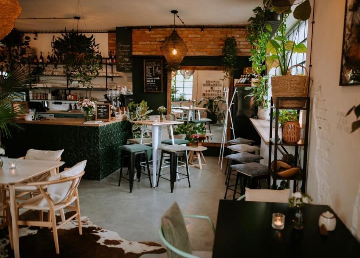 Kafe&Květina - photo 1