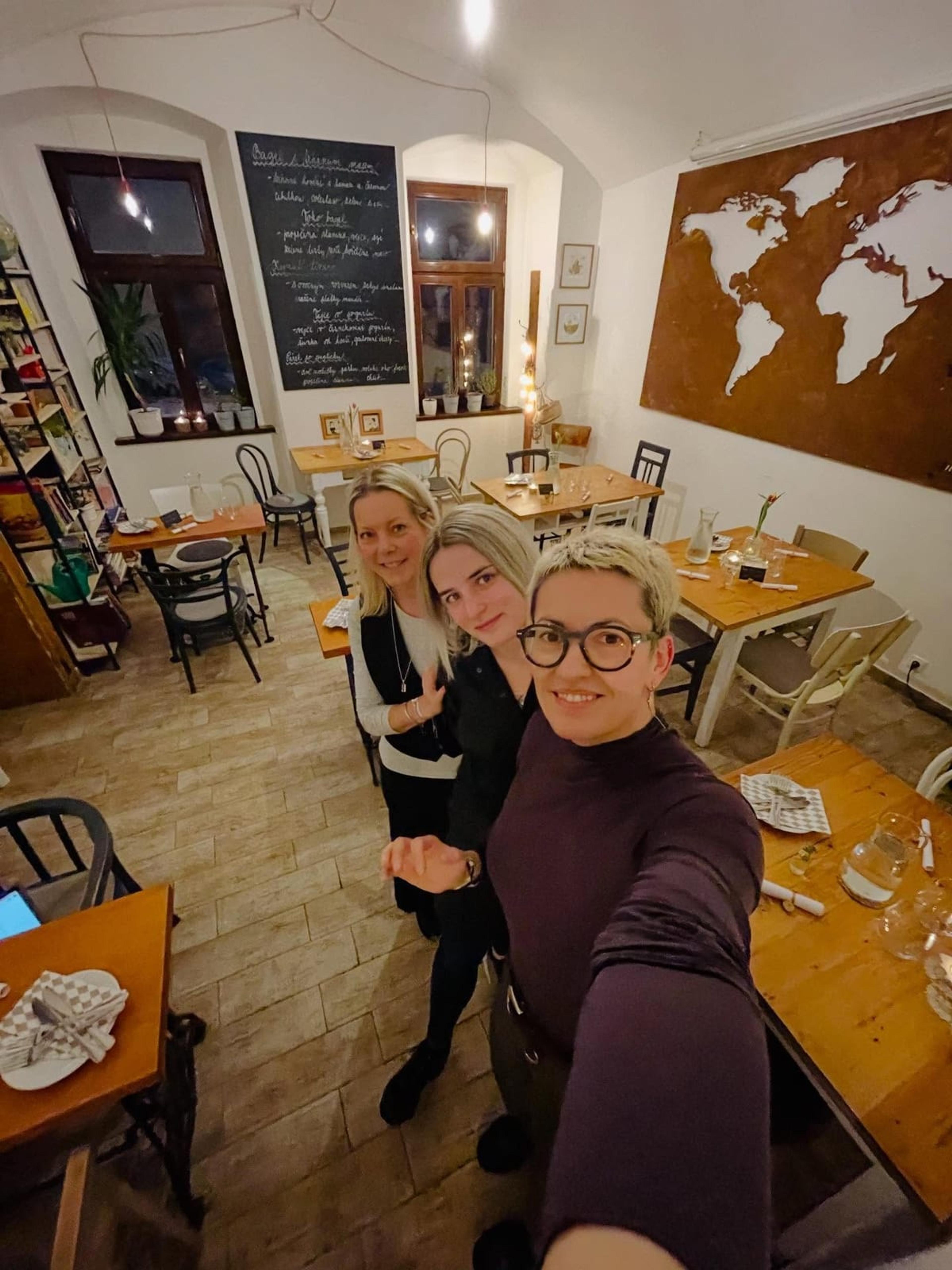 Travel cafe Písek - photo 3