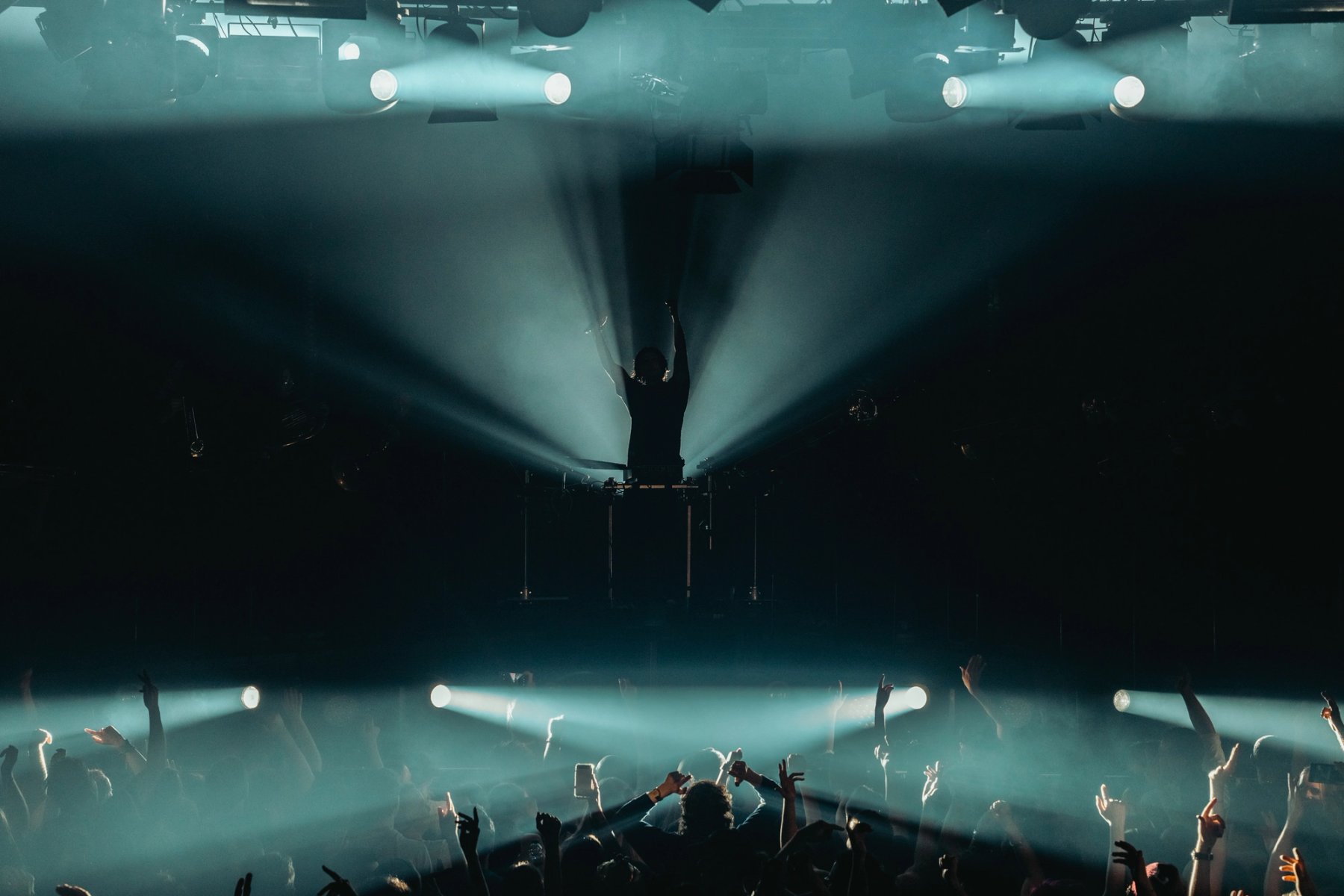 Apashe performing at Melkweg Amsterdam