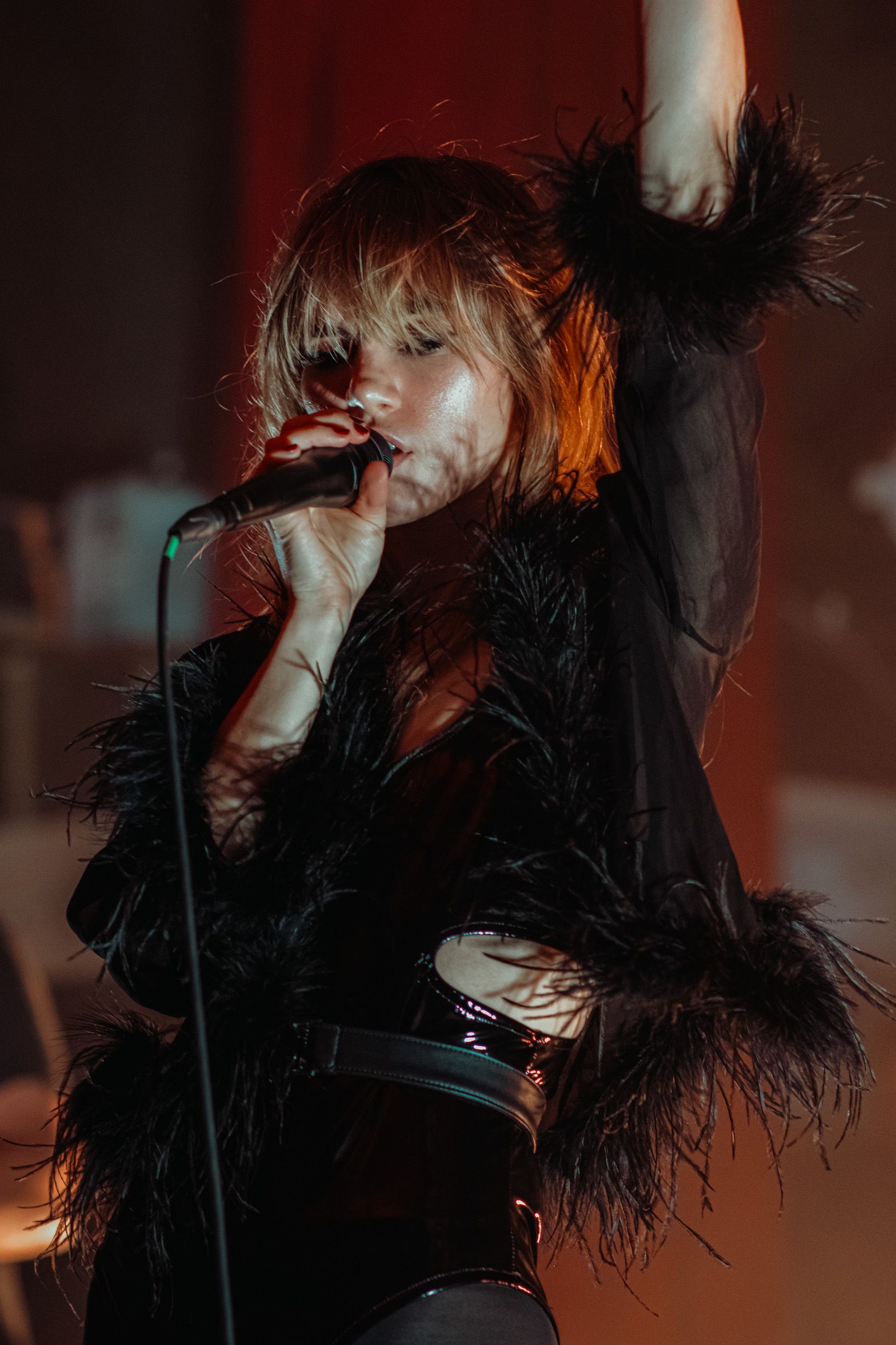 Suki Waterhouse
