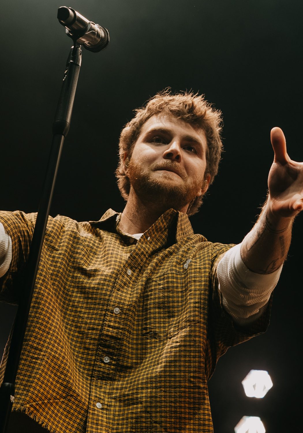 WILDCHILD: Alex Warren named his second album after what his father called him
