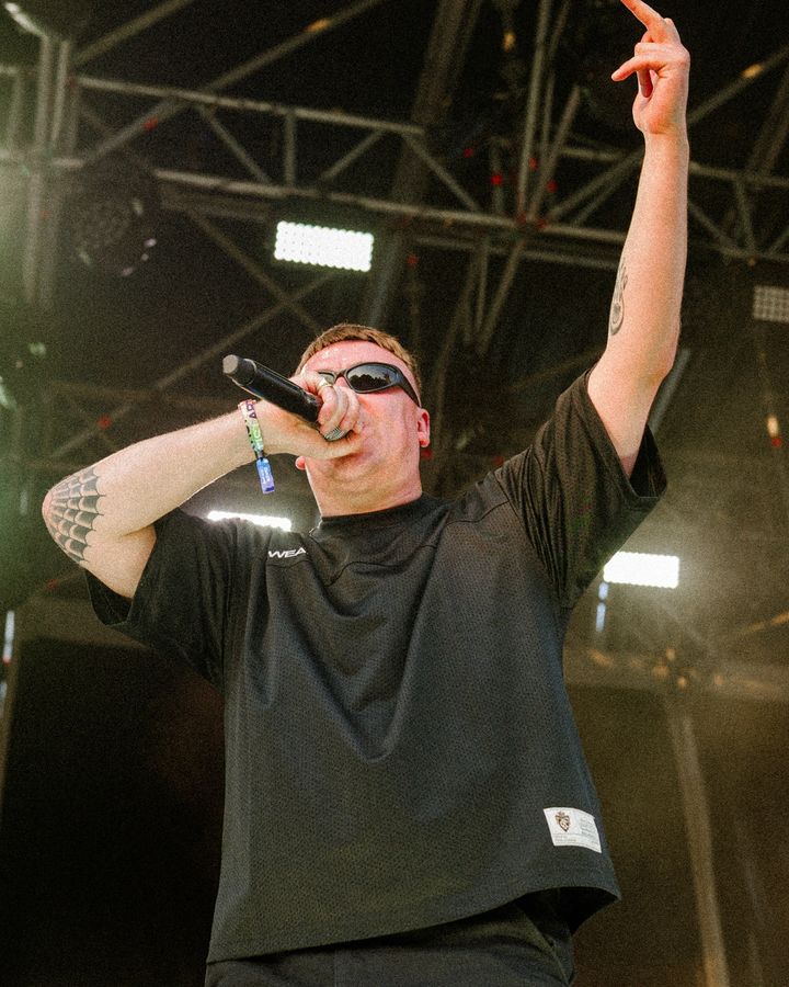 EV