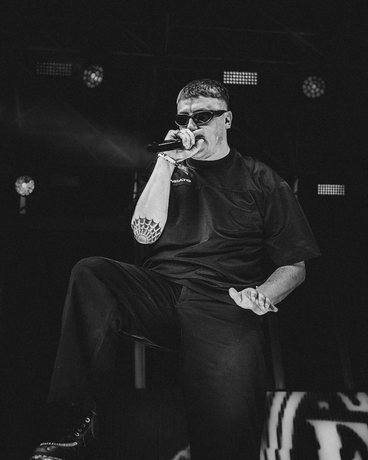 EV