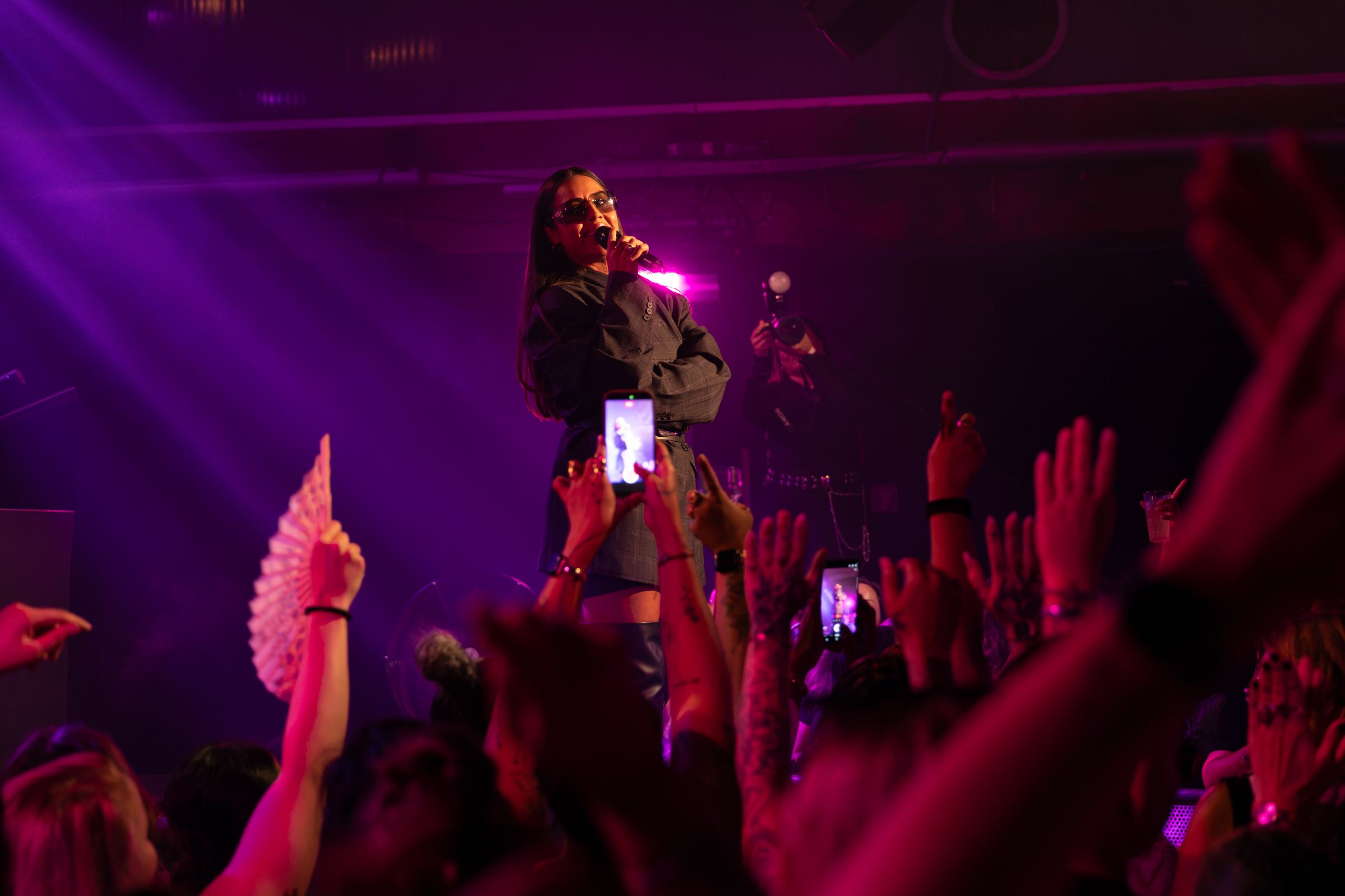 Tabitha performing at Femmazing Amsterdam