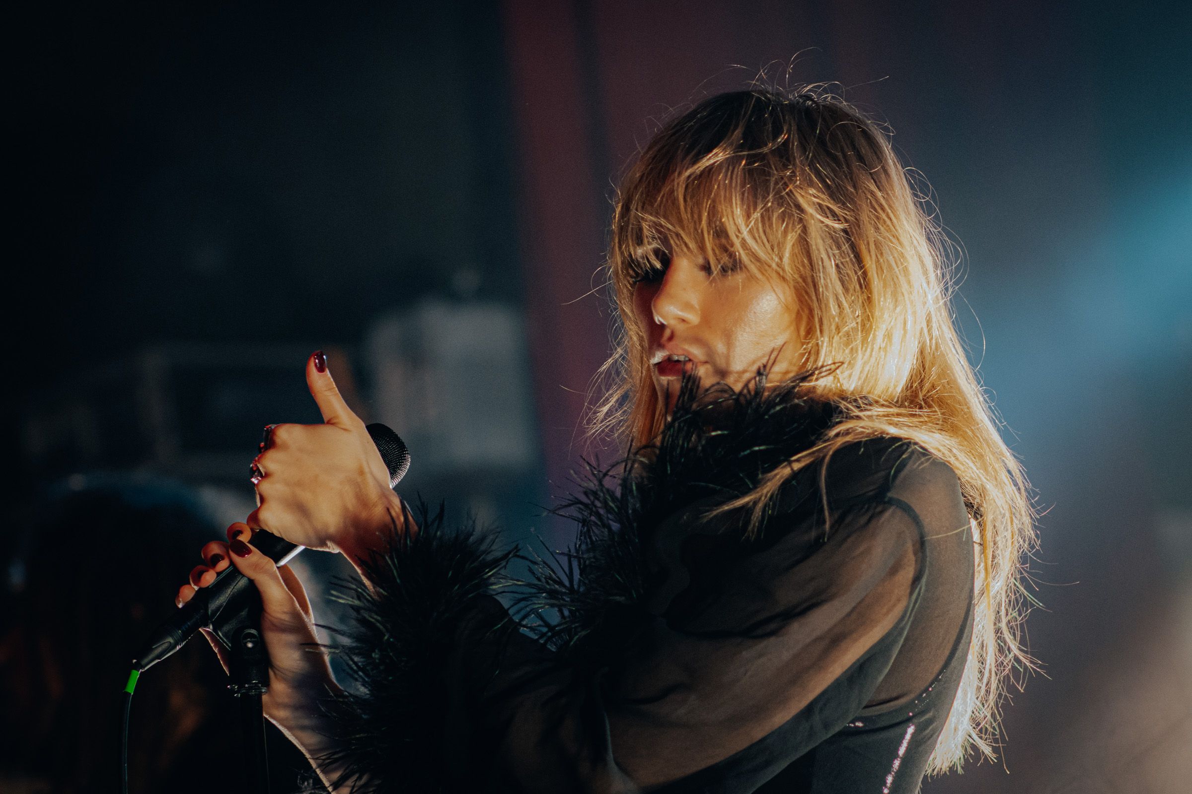 Suki Waterhouse