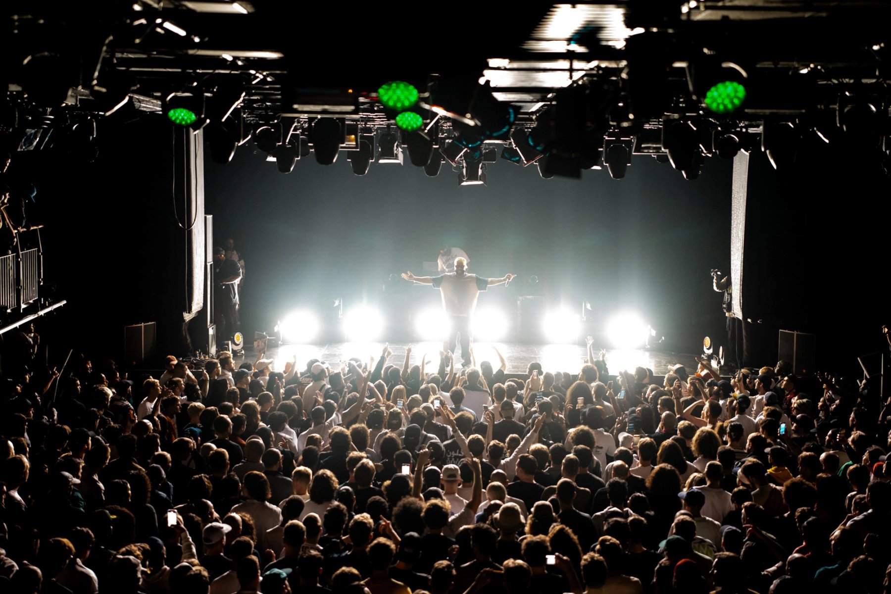 Larry June at Melkweg