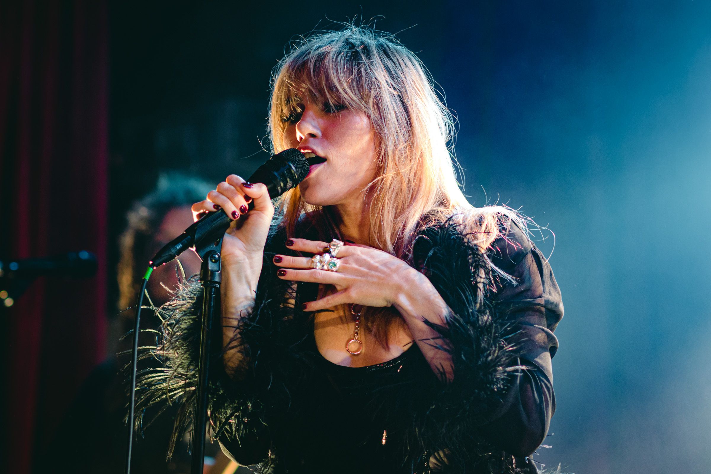 Suki Waterhouse