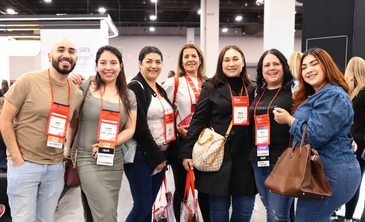 A group of FR attendees in a photo