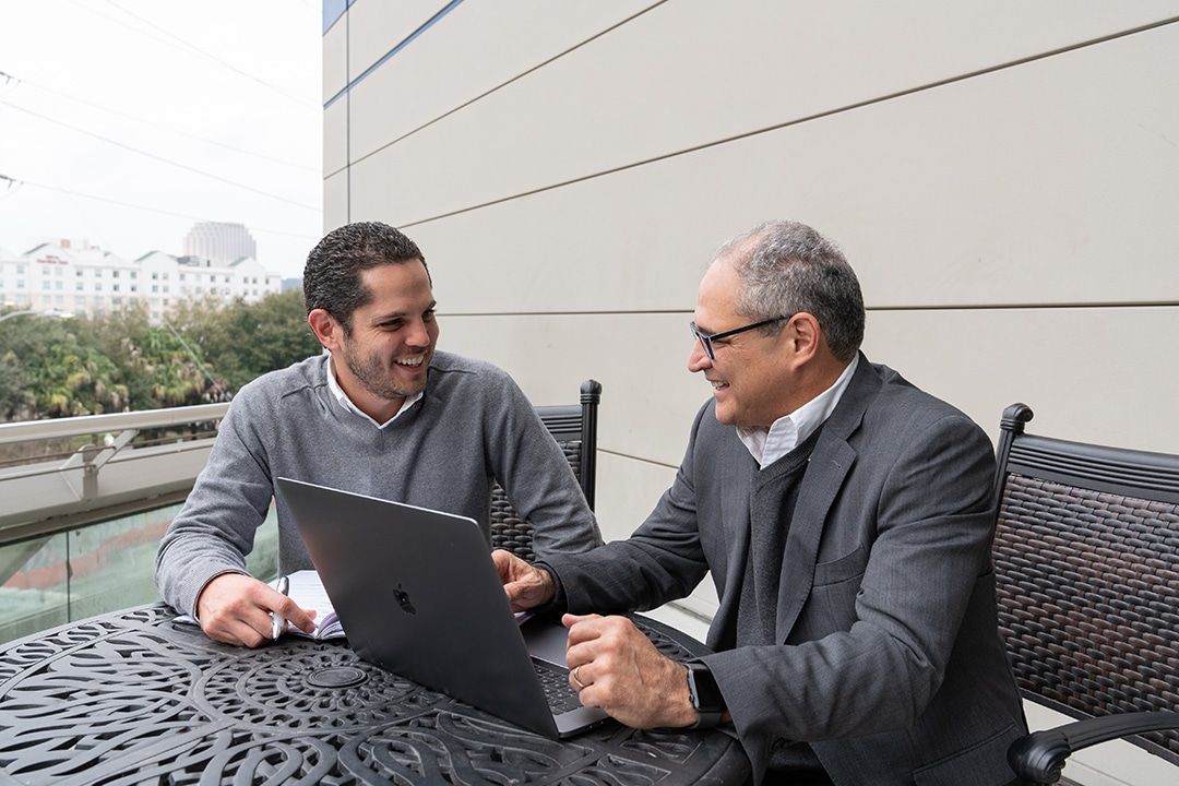 Default image description