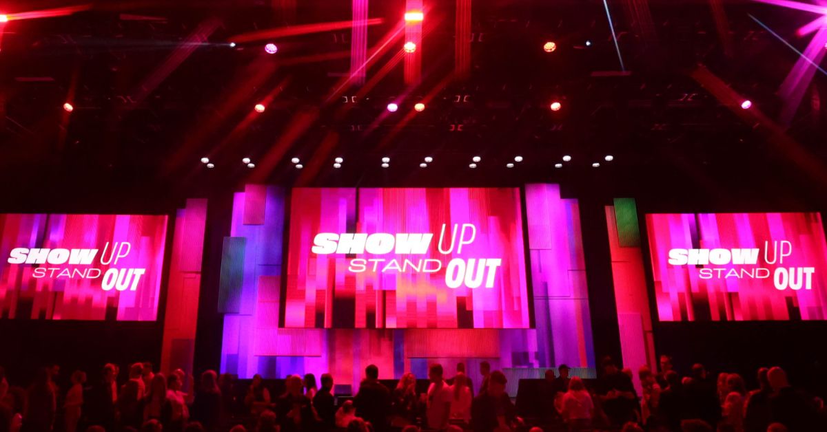 Show Up Stand Out Stage Graphics at FR26