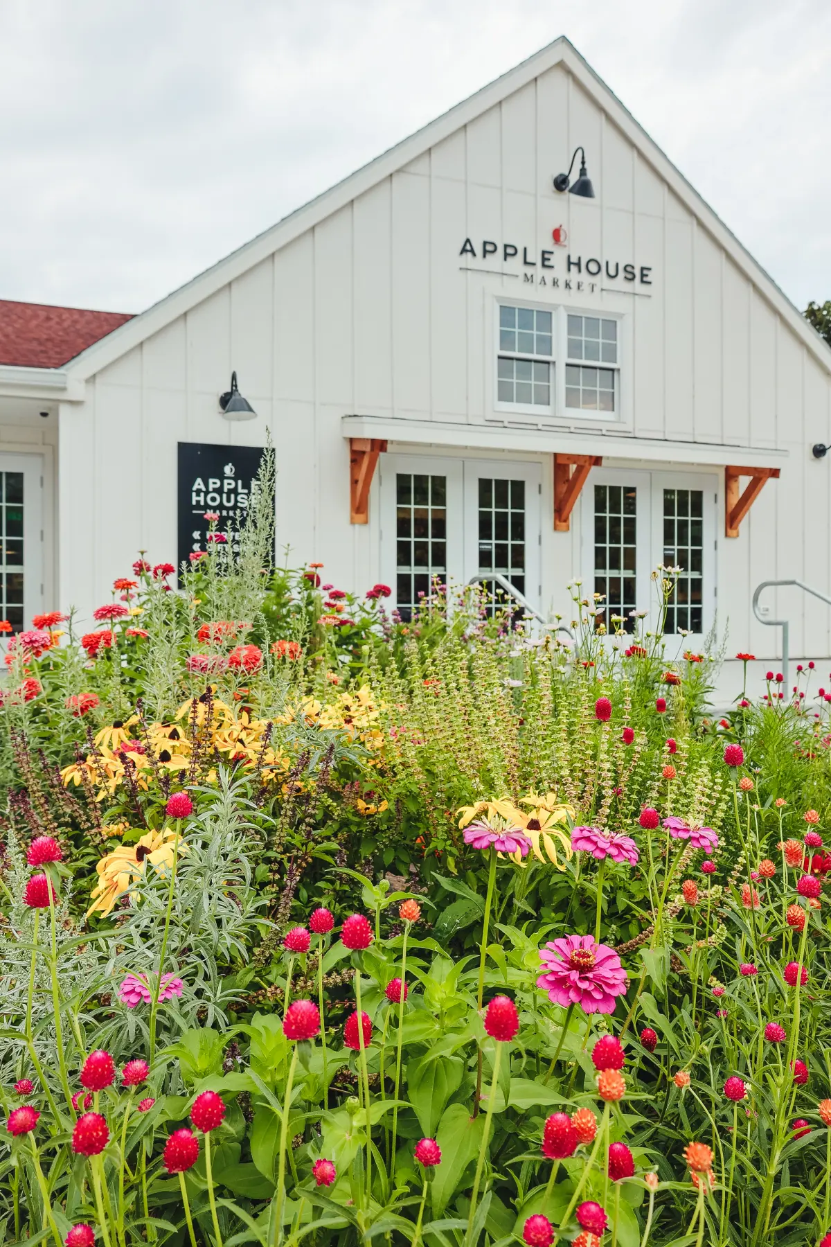 Apple House Market with Flowers at Arbor Day Farm
