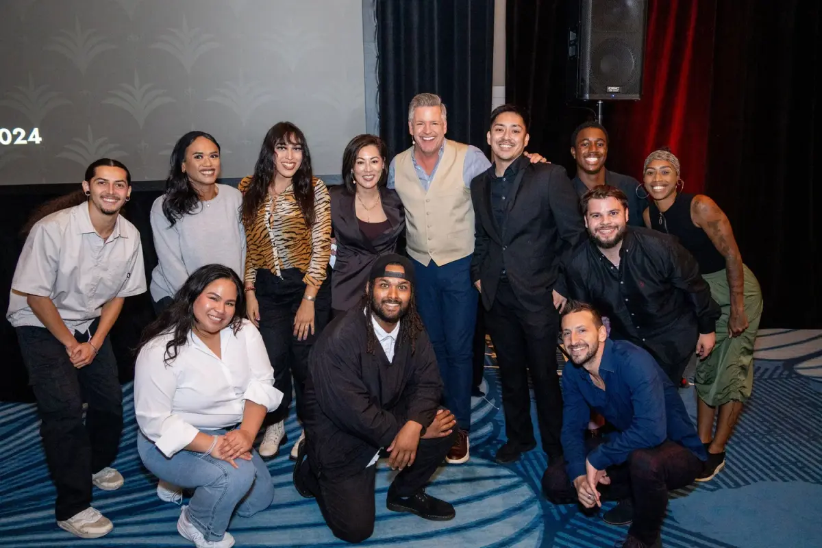 Default image description