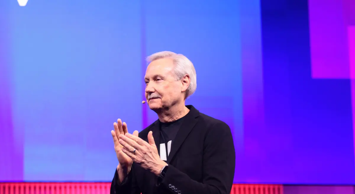 Default image description