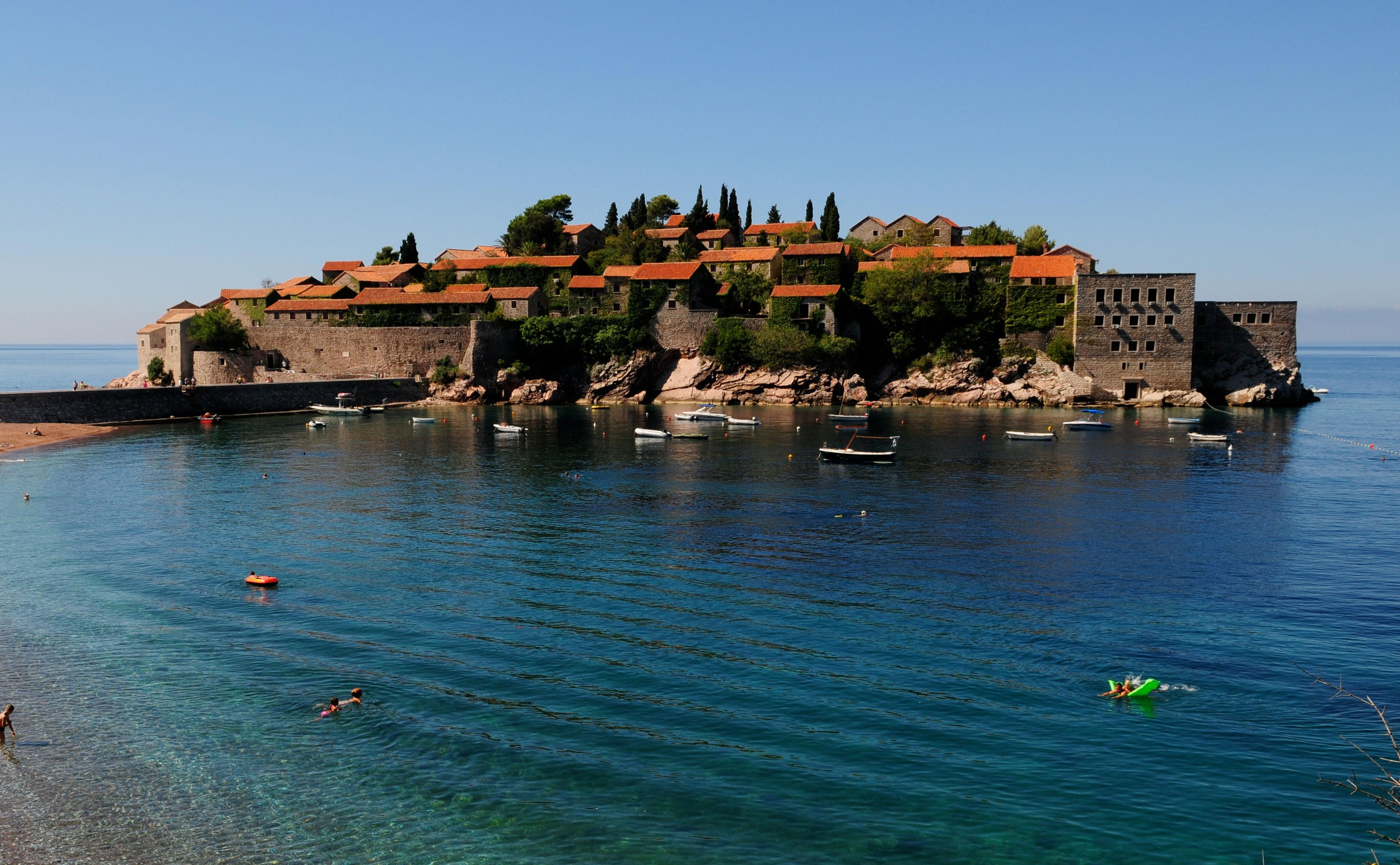 AMAN SVETI STEFAN,
MONTENEGRO