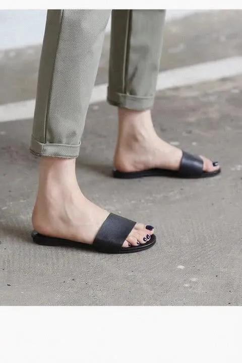 FootForward Handmade Flat Sandals for Women – Comfortable & Stylish Footwear