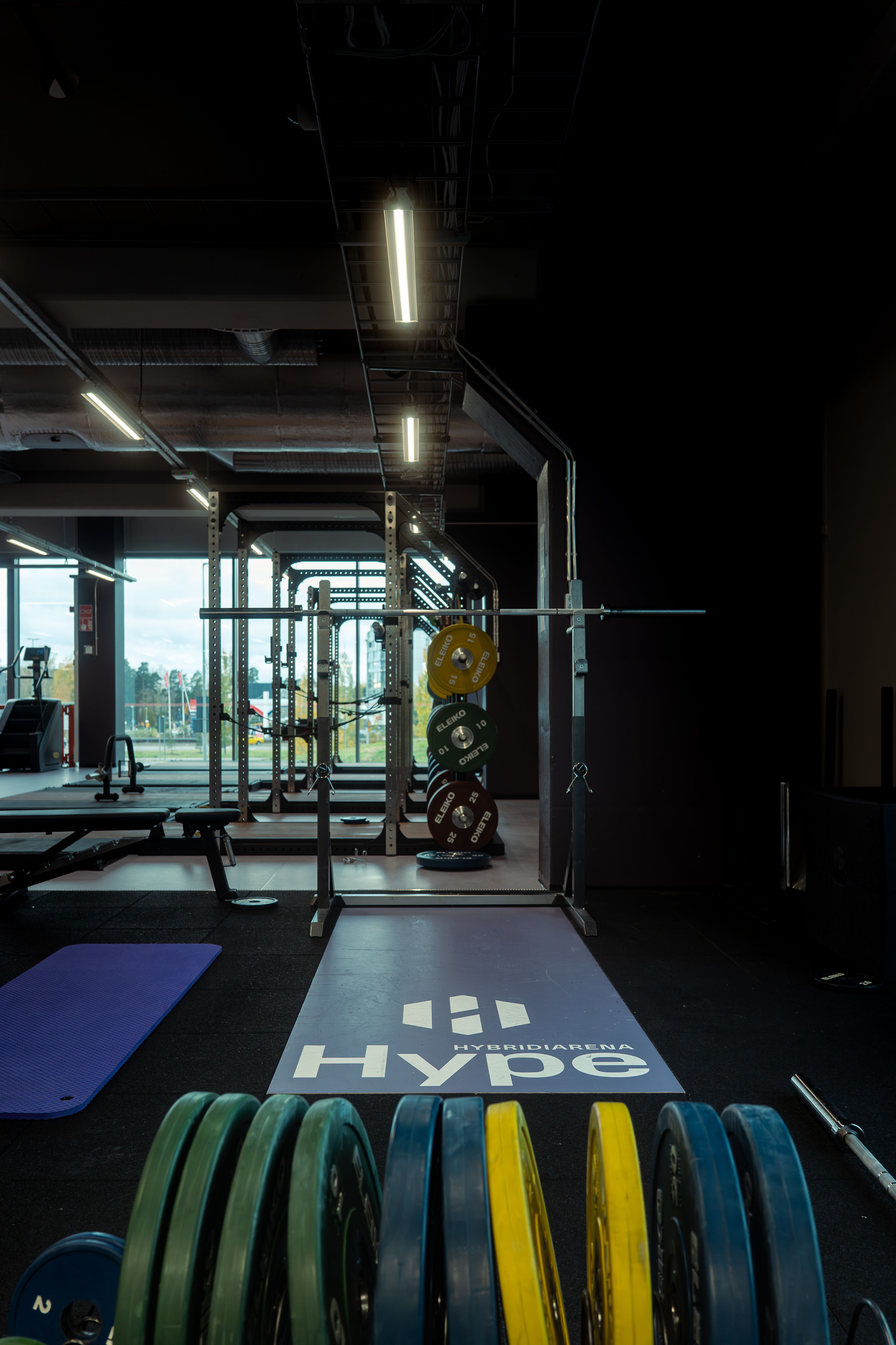 Pääsiäisen poikkeukset: Aukioloajat ja ryhmäliikunta