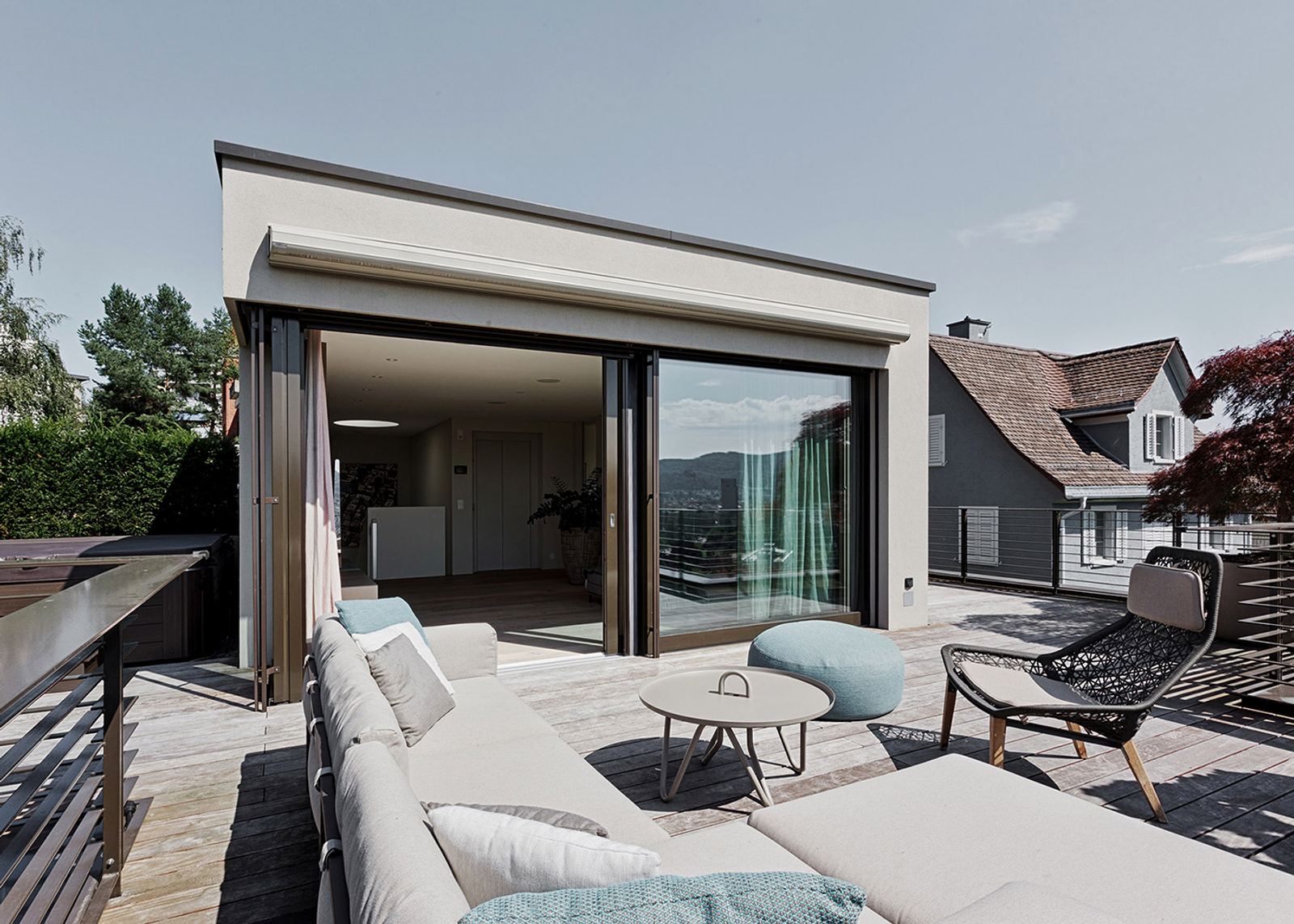 Roof terrace with lounge furniture