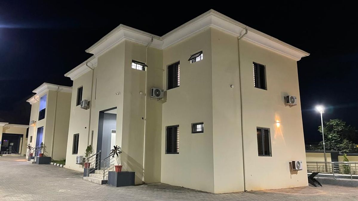 The Story Behind Petite Belle