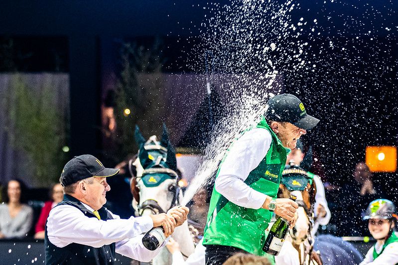 hest/internasjonal kjøring/premieseremoni Bram Chardon og Boyd Exell