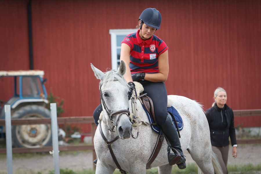 Jeanette Hegg Duestad / skytter / skyting / hest / Norges Rytterforbund