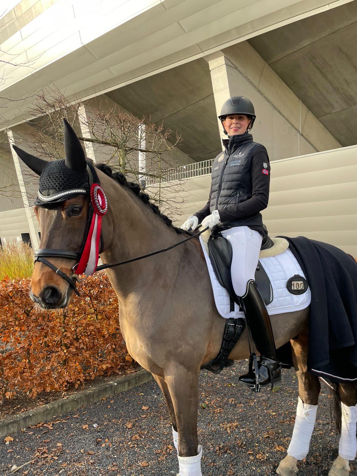 hest / dressur / Astrid Olafsdottir / Myrstads Armani / Norges Rytterforbund
