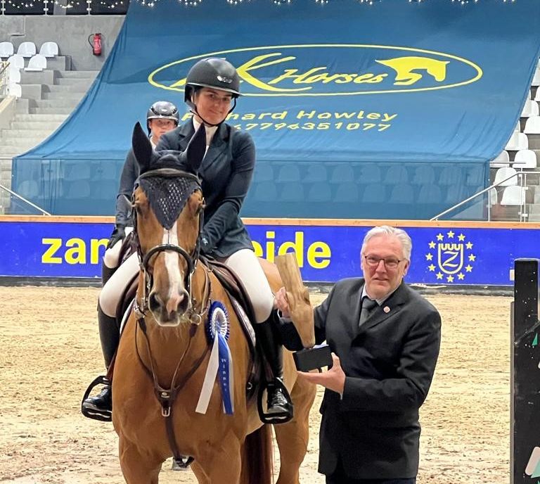 sprang / sprangridning / hest / Ingrid Gjelsten / Norges Rytterforbund