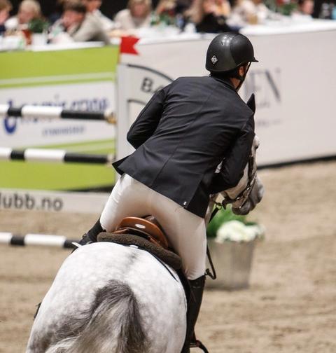Johan-Sebastian Gulliksen hest sprangridning sprang