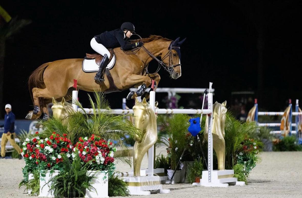 Ingrid Gjelsten med Edgar/ internasjonal sprang/ NRY