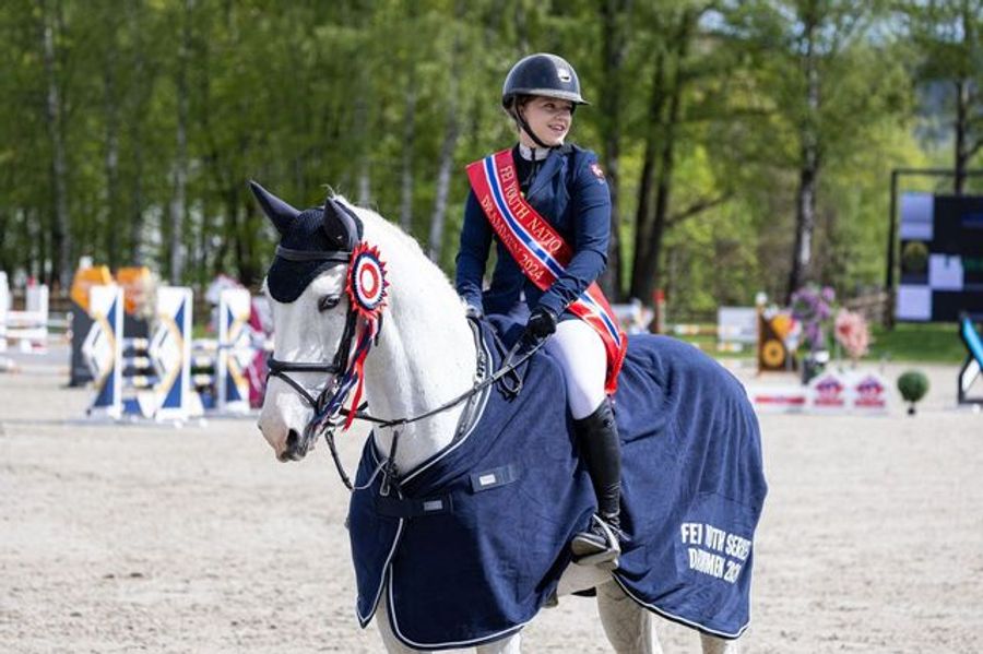 Hedda Solberg Jacobsen/ sprang/ NRYF