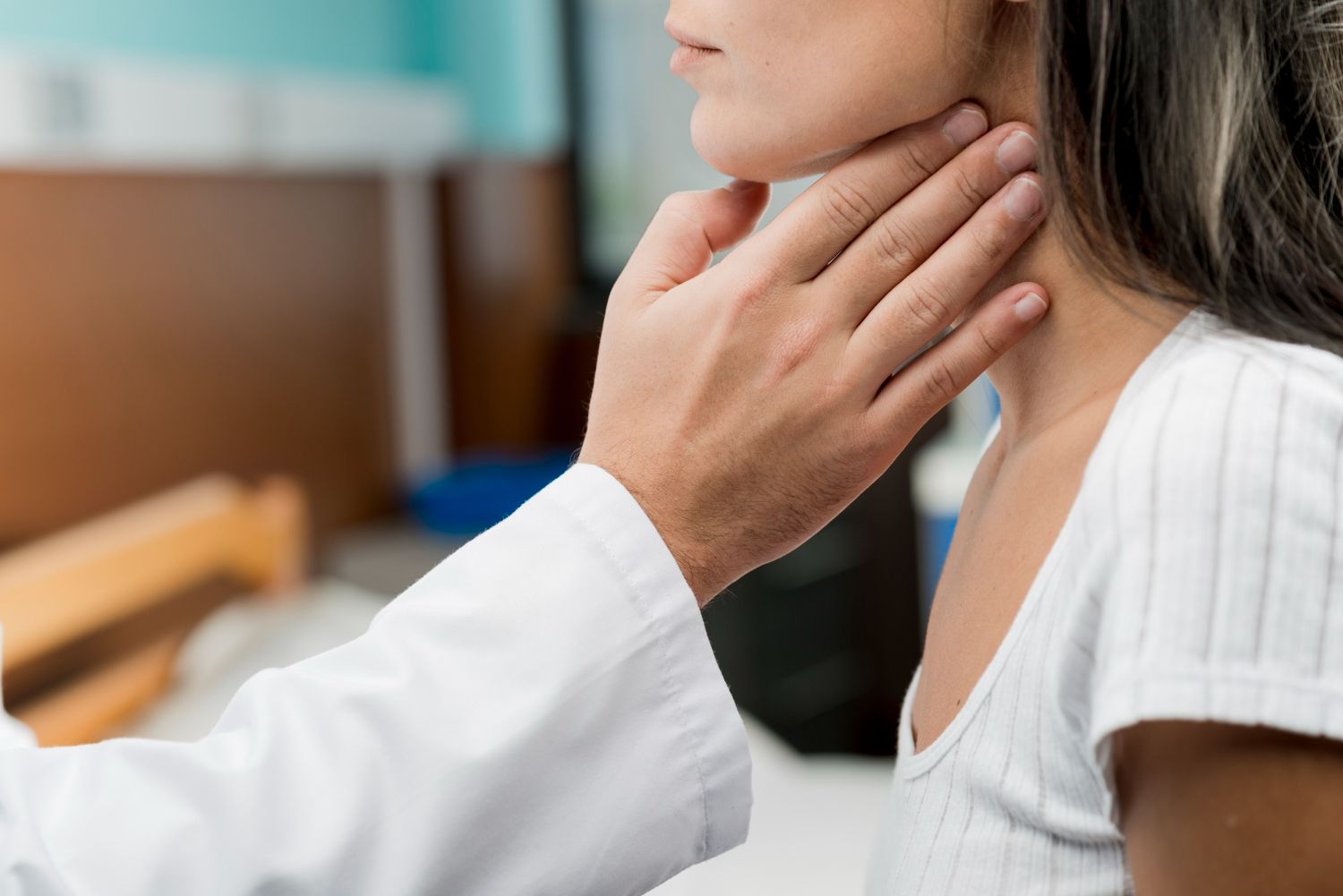 Kostochondritas: simptomai, priežastys, gydymas, prevencija