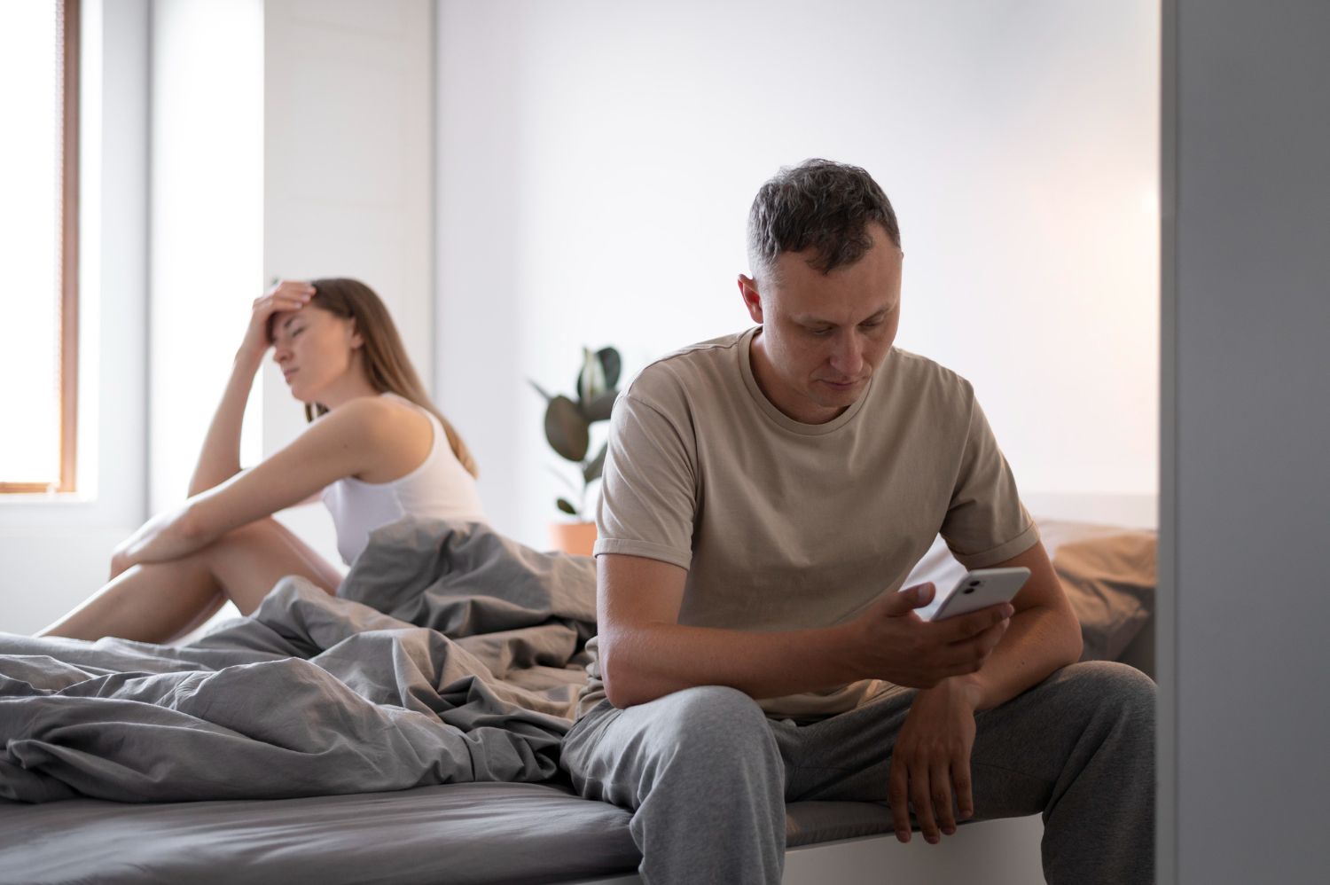 Lytinio potraukio praradimas: Libido: simptomai, priežastys, gydymas, prevencija